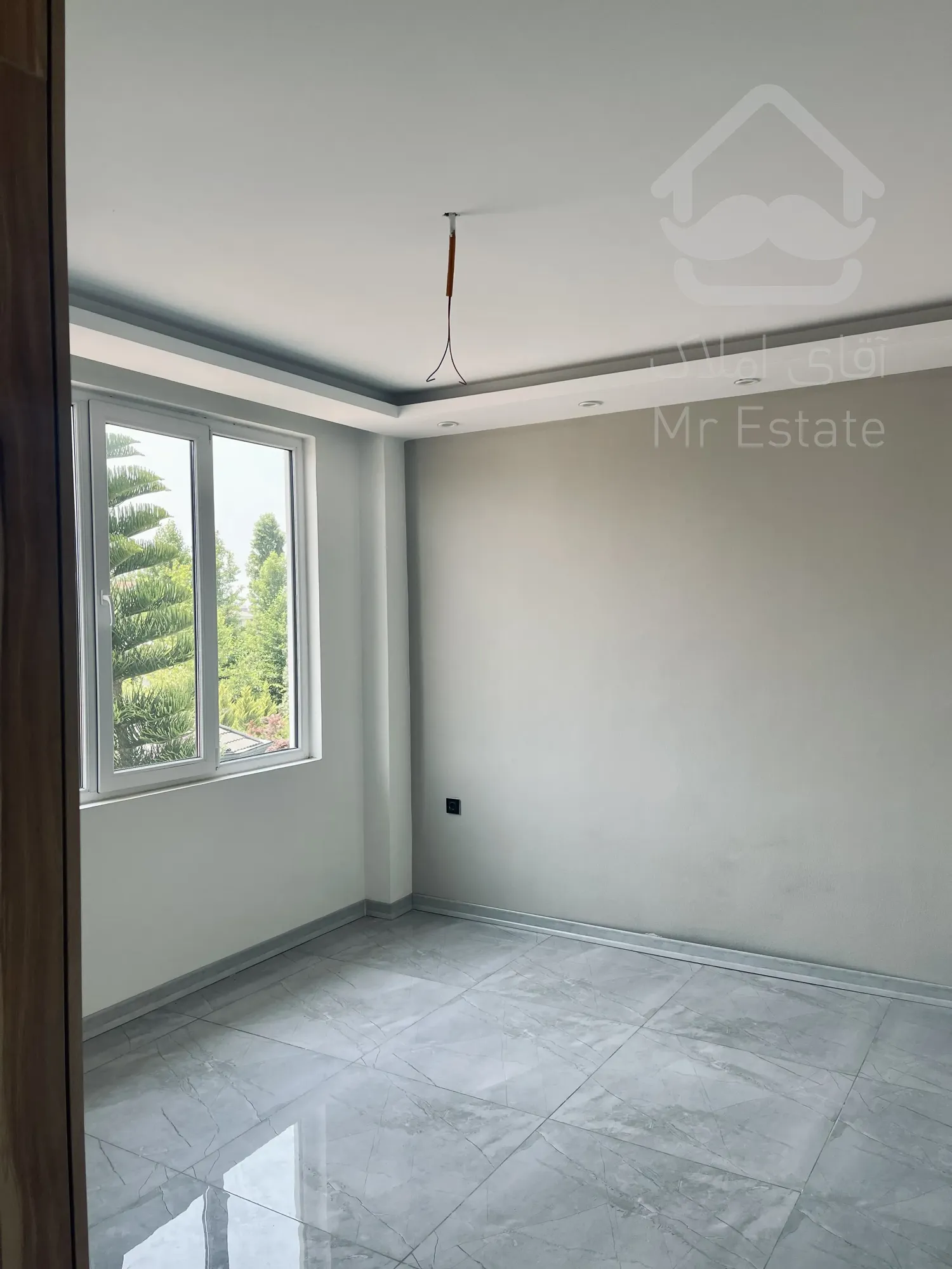 فروش ویلا مدرن و استخردار در عباس آباد ( نوساز )