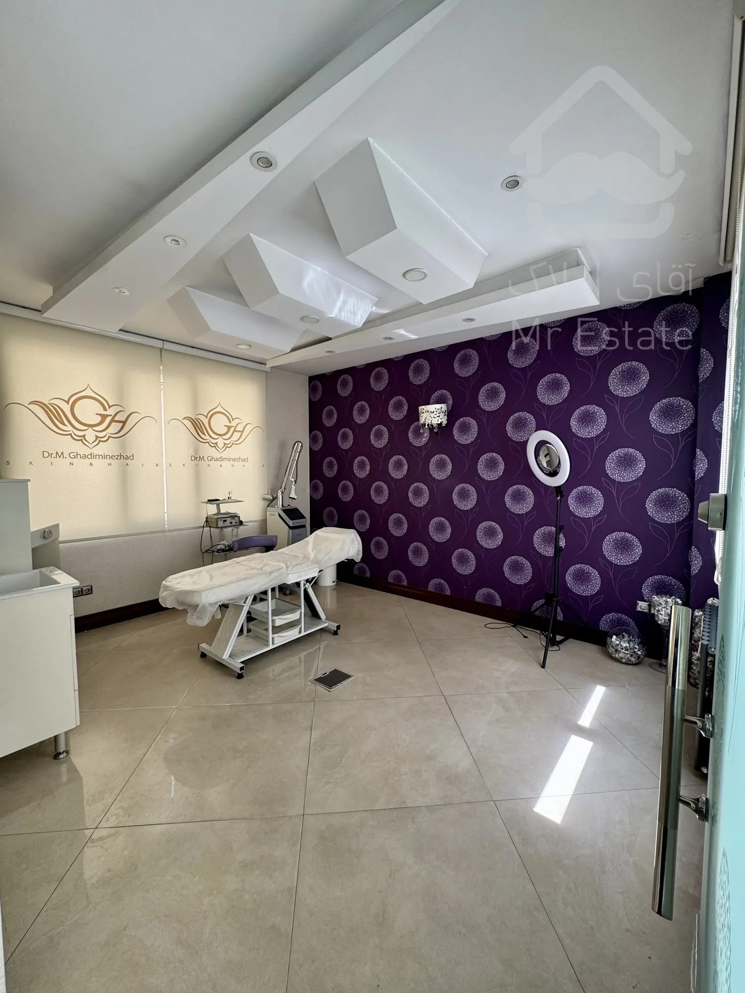 لوکیشن بی نظیر بر خیابان اندرزگو-145 متر