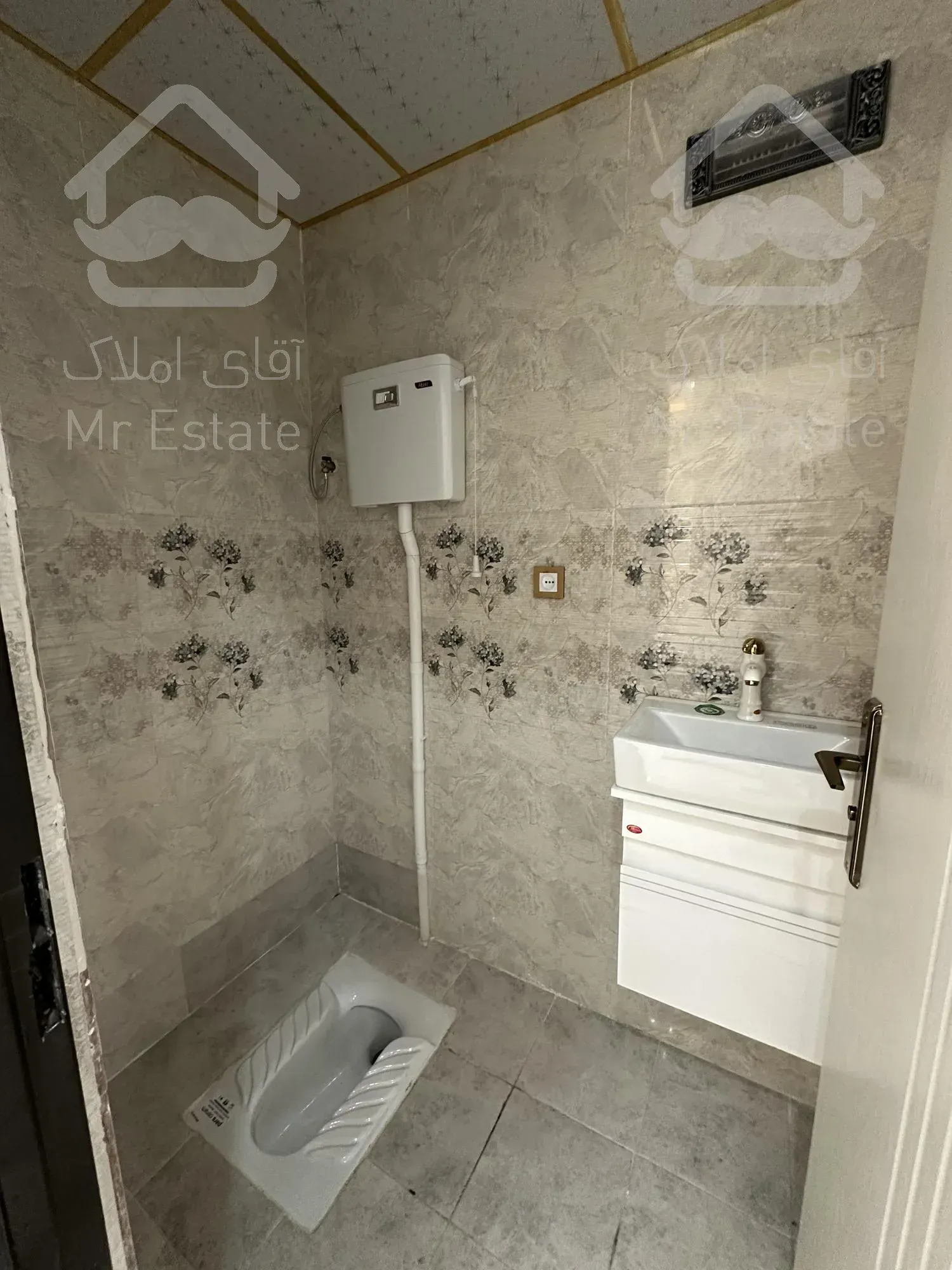 آپارتمان نوساز حیاط دار