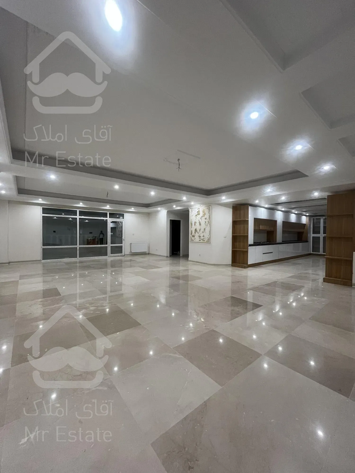 ۲۷۵ متر ، ۴ خواب ، پاسداران