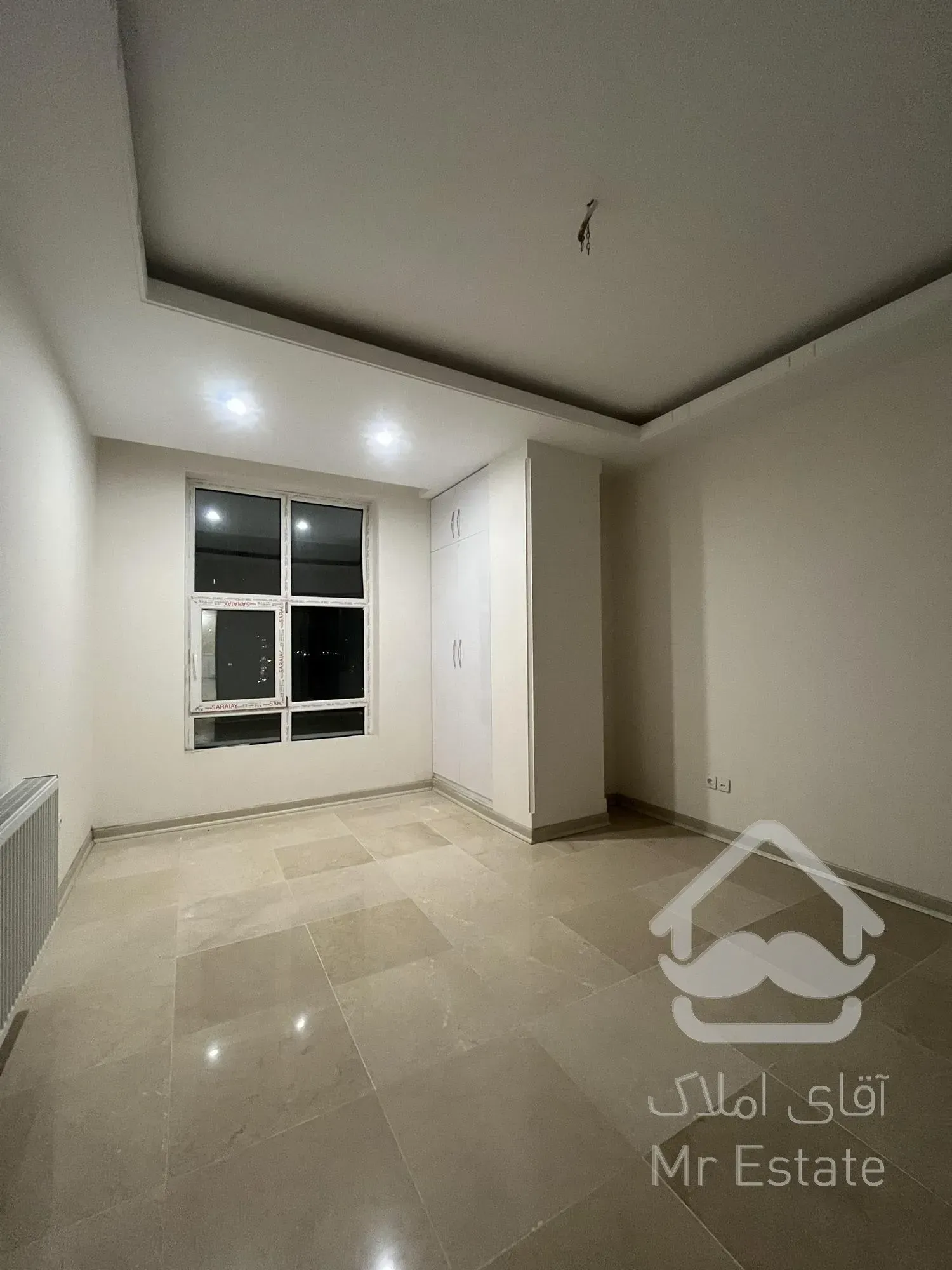 ۲۷۵ متر ، ۴ خواب ، پاسداران