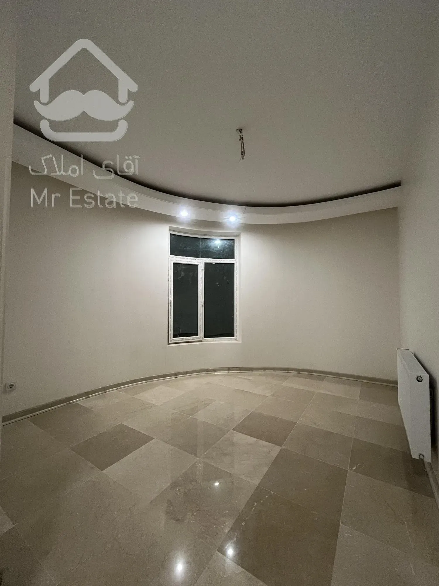 ۲۷۵ متر ، ۴ خواب ، پاسداران