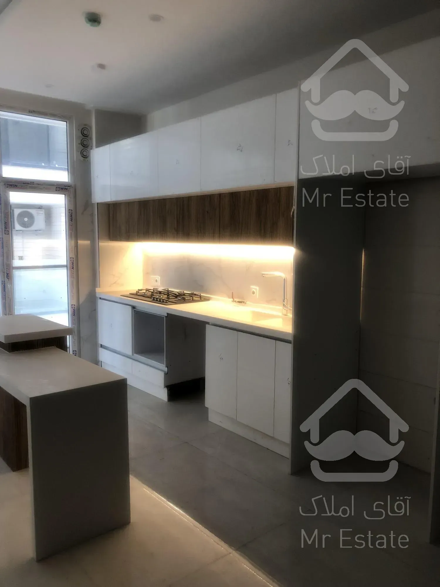 اجاره آپارتمان 2 تا 4خواب در برج با مشاعات آبی در پونک