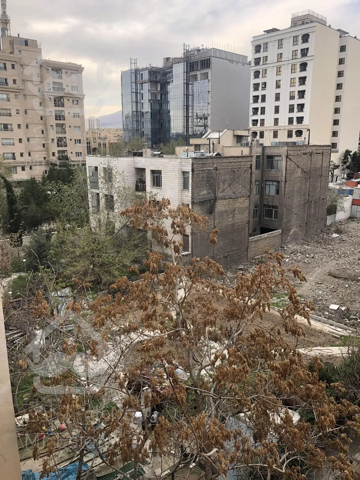 سعادت آباد 66متر کوی فزاز