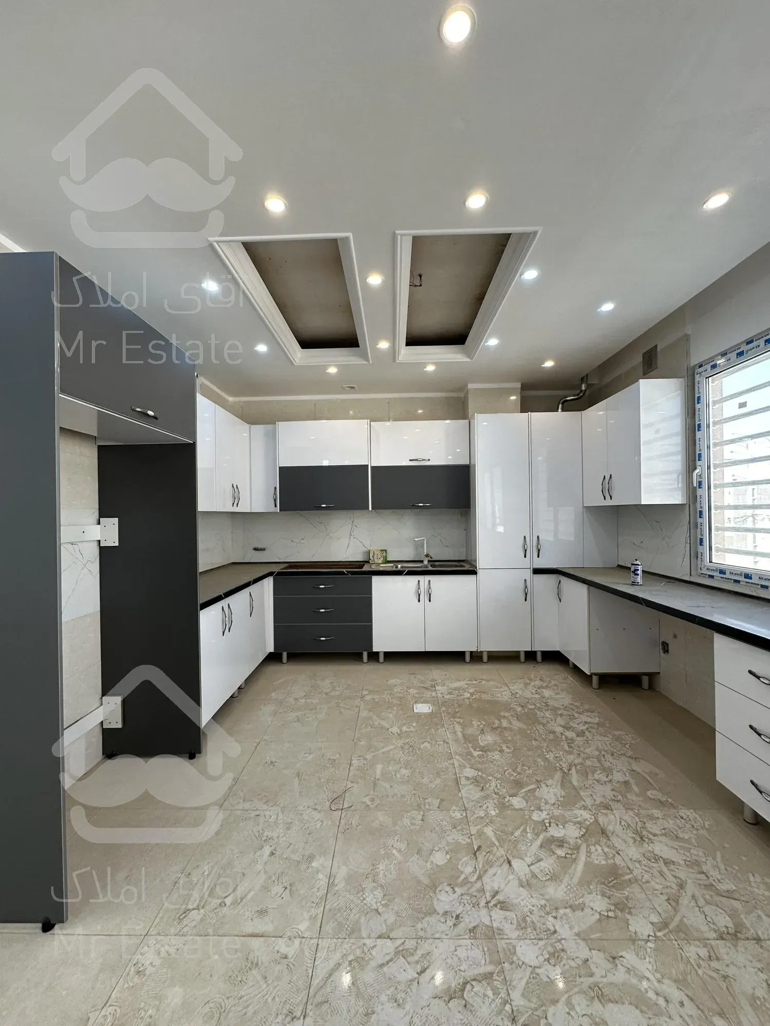 300 متر آپارتمان نوساز پیشوا