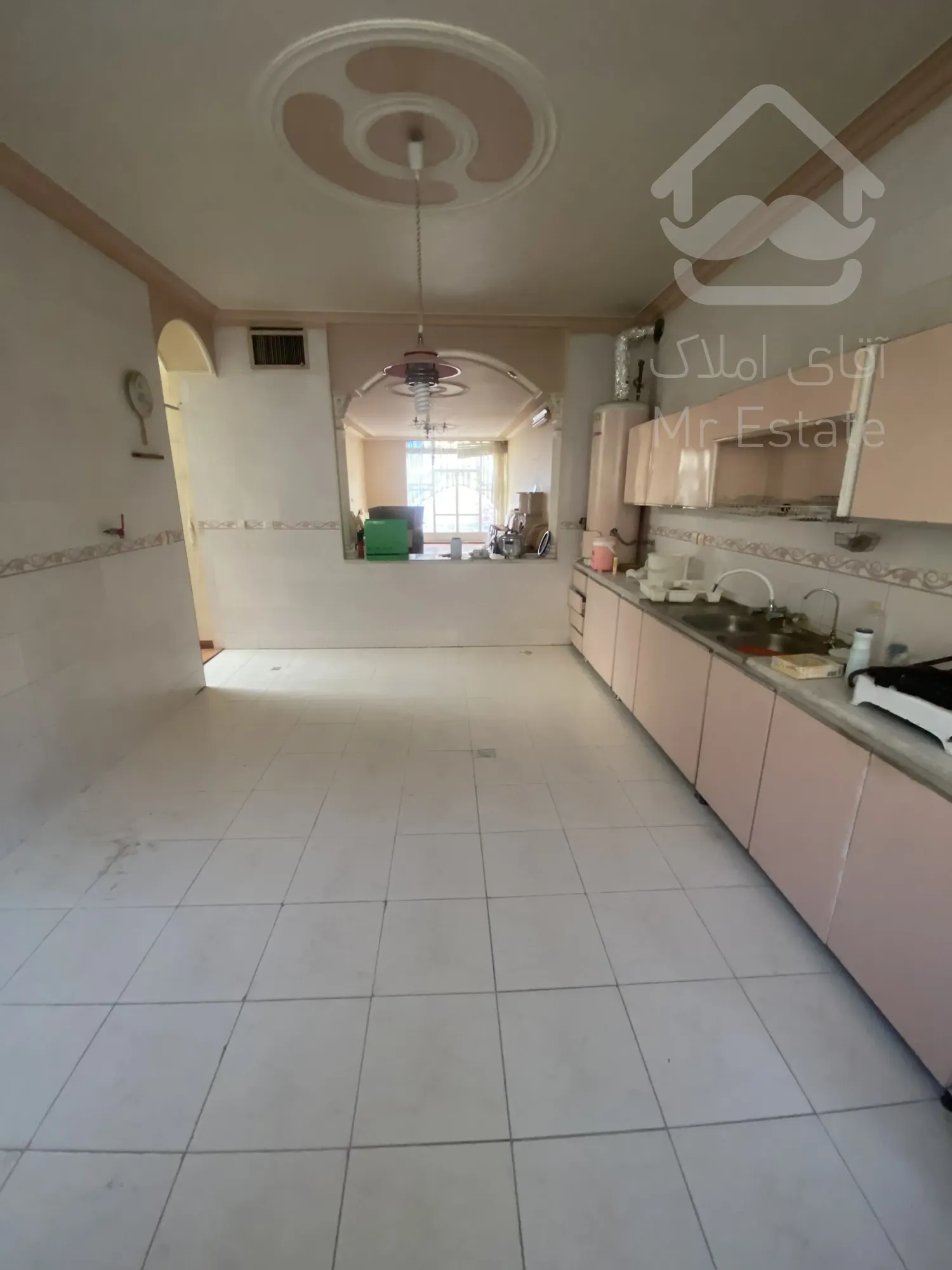 سه خواب بزرگ/دسترسی به مرکز شهر /منطقه بسیار ارام و‌دلنشین