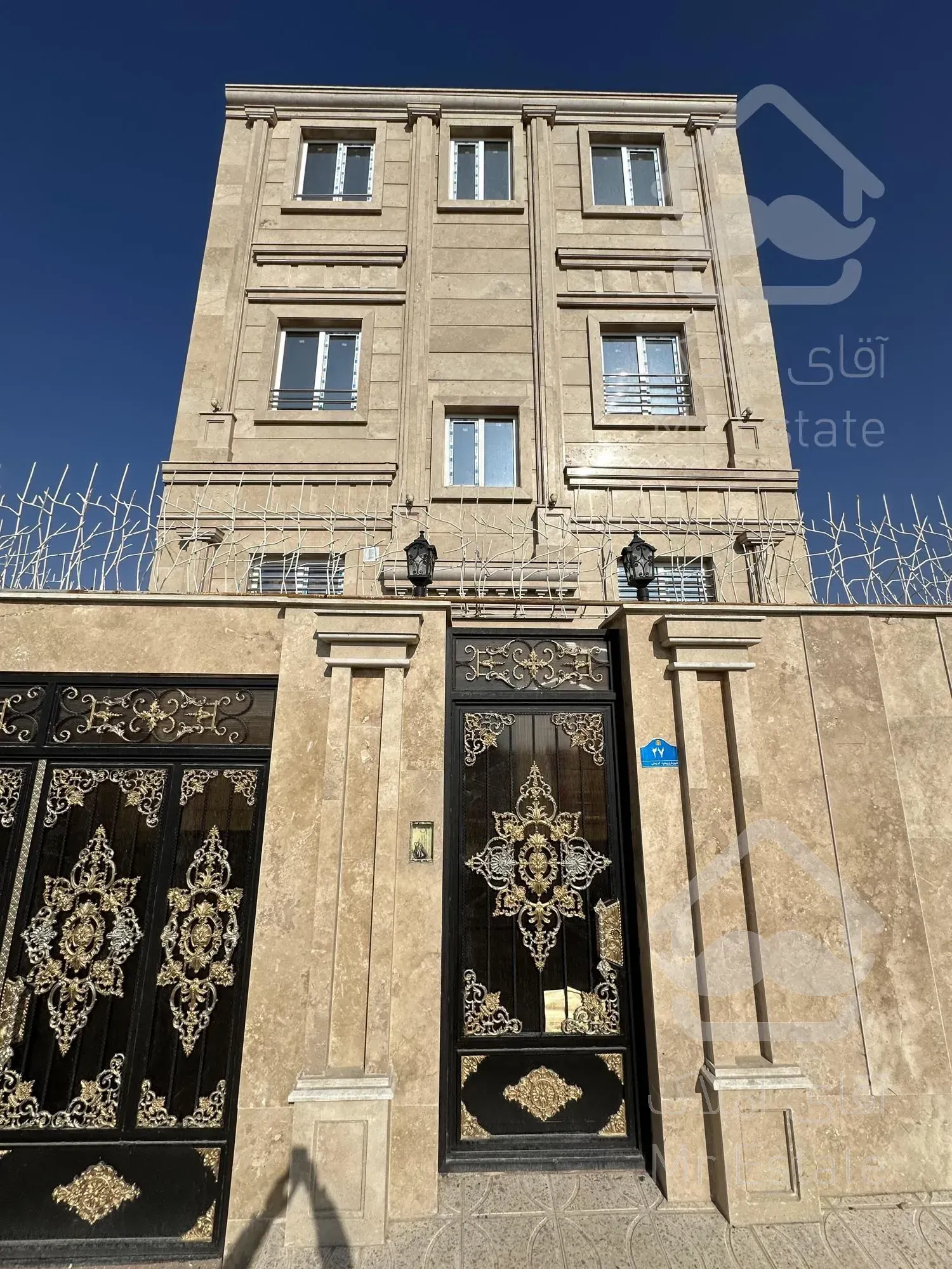 300 متر آپارتمان نوساز پیشوا