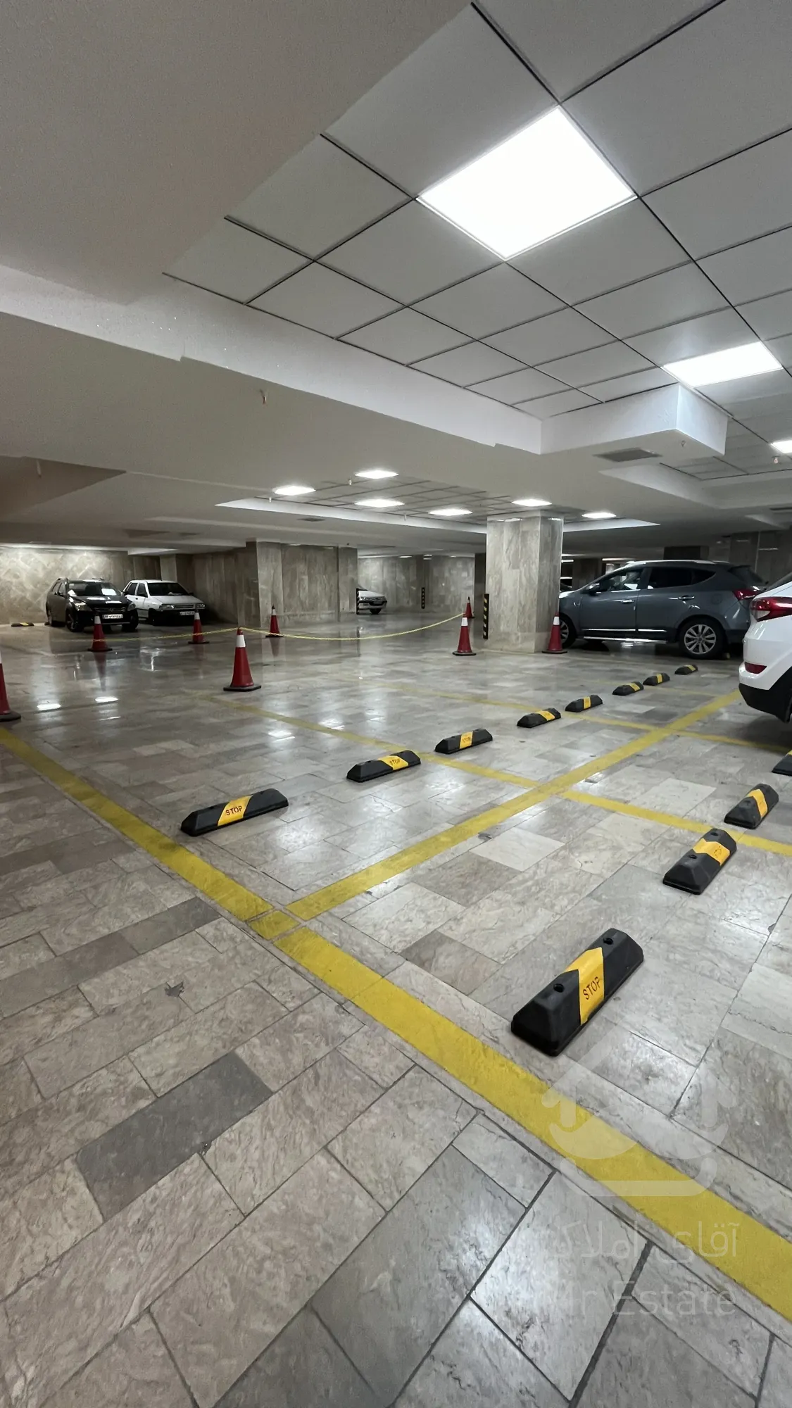 پیش فروش واحد تجاری 44 متری در برج تجاری اداری رونیکا پالاس پونک