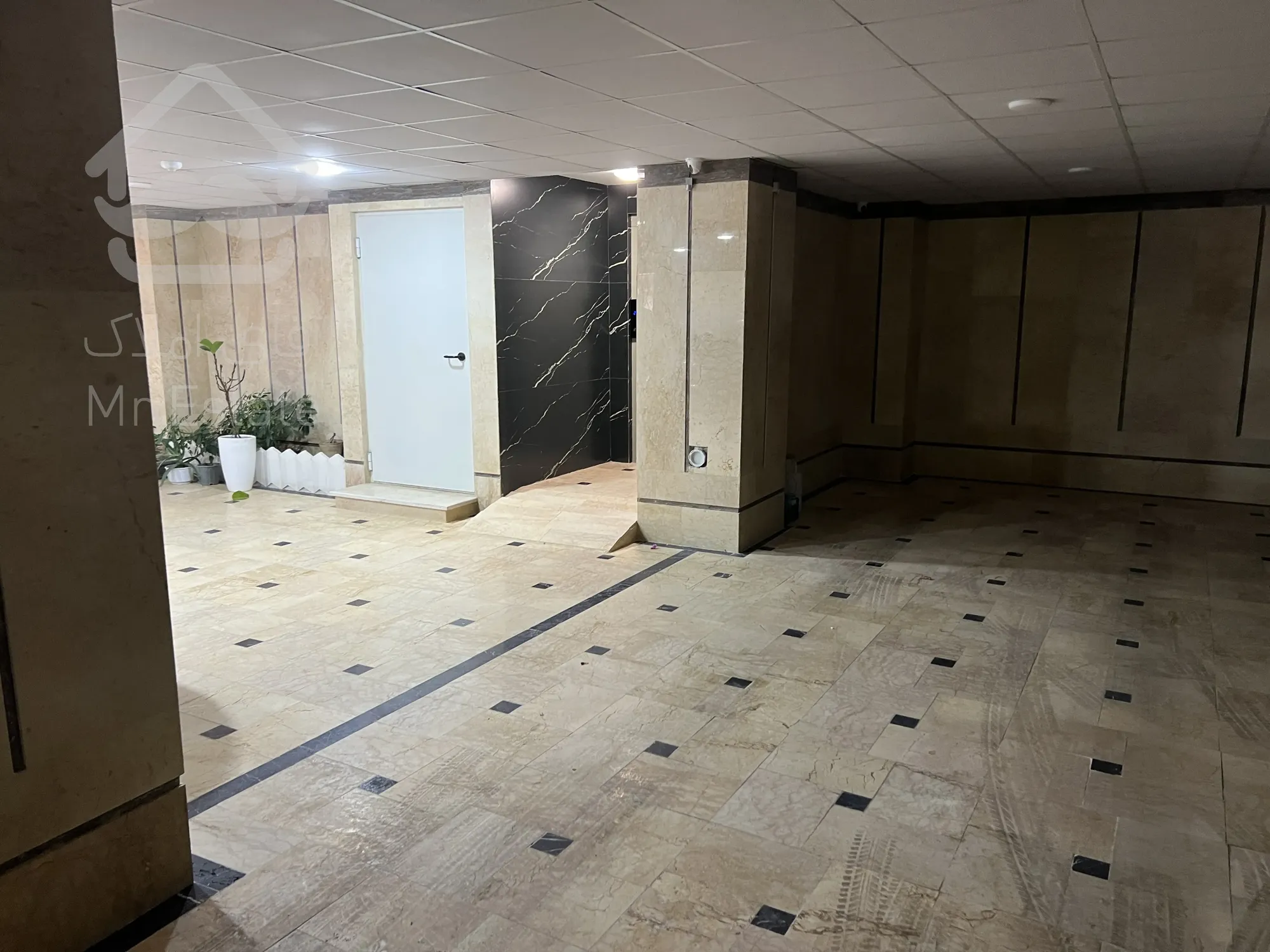 اپارتمان کلید نخورده