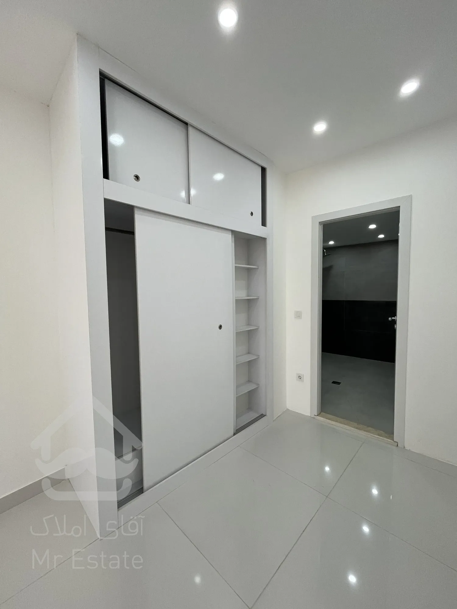 فروش آپارتمان ۲۲۵ متری سی متری تک واحدی ۴ خوابه