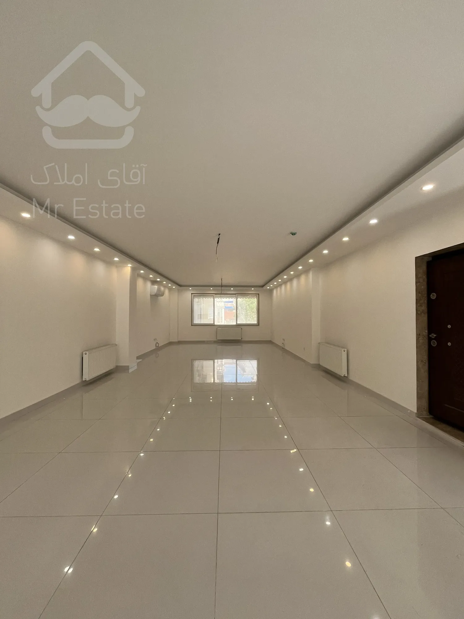 فروش آپارتمان ۲۲۵ متری سی متری تک واحدی ۴ خوابه