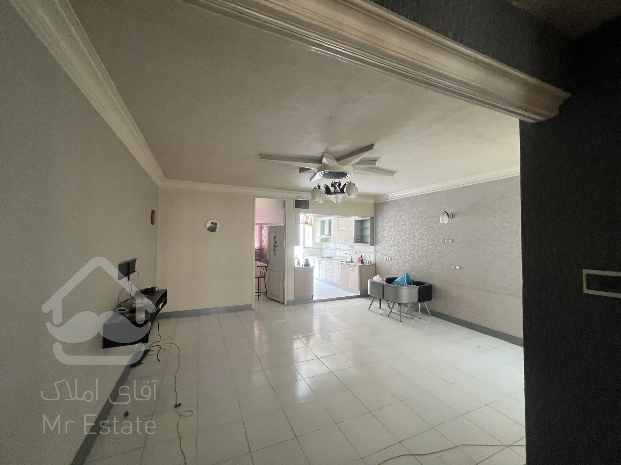 اجاره منزل دوطبقه و زیر زمین دربست در سالاریه