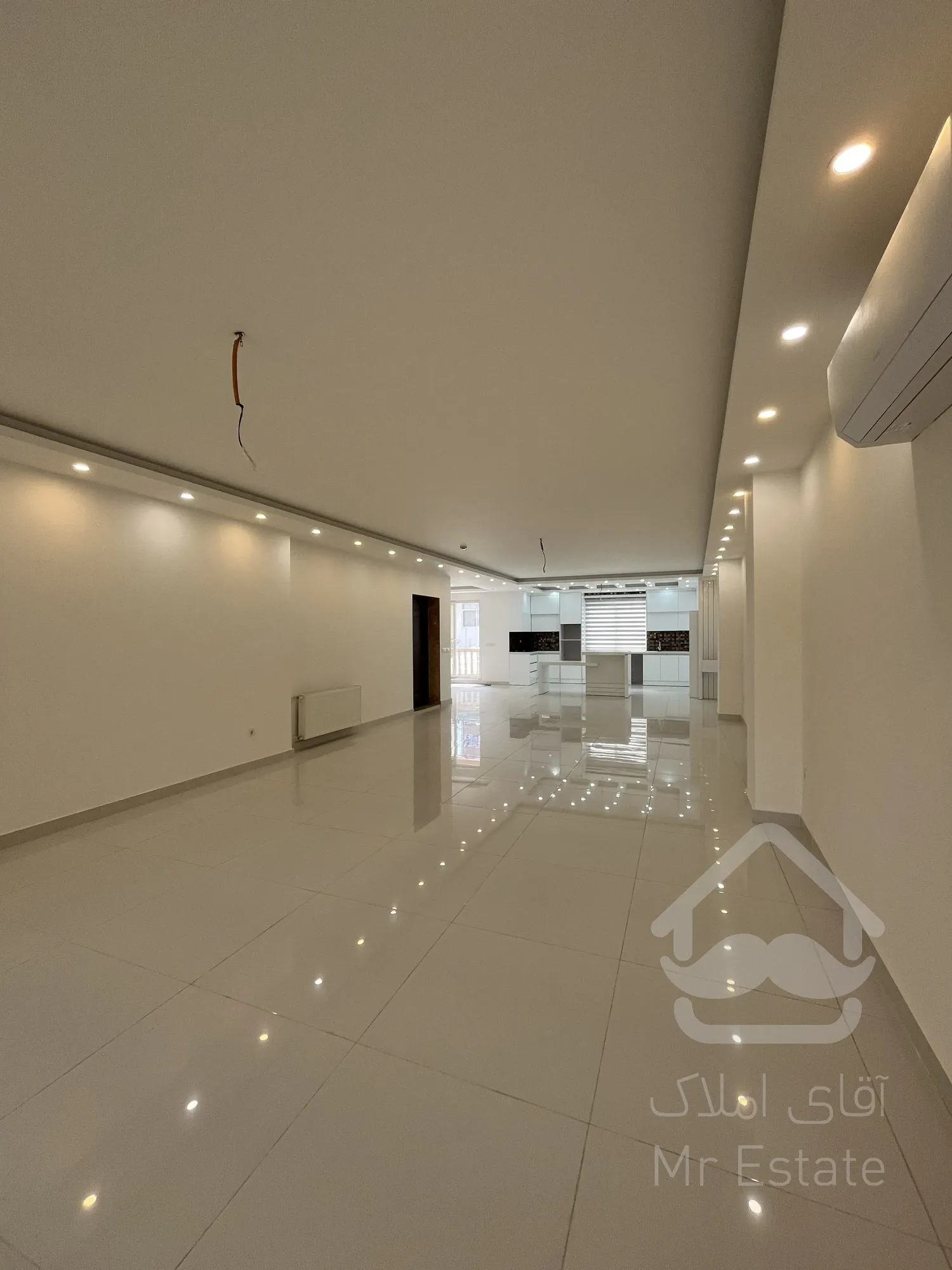 فروش آپارتمان ۲۲۵ متری سی متری تک واحدی ۴ خوابه