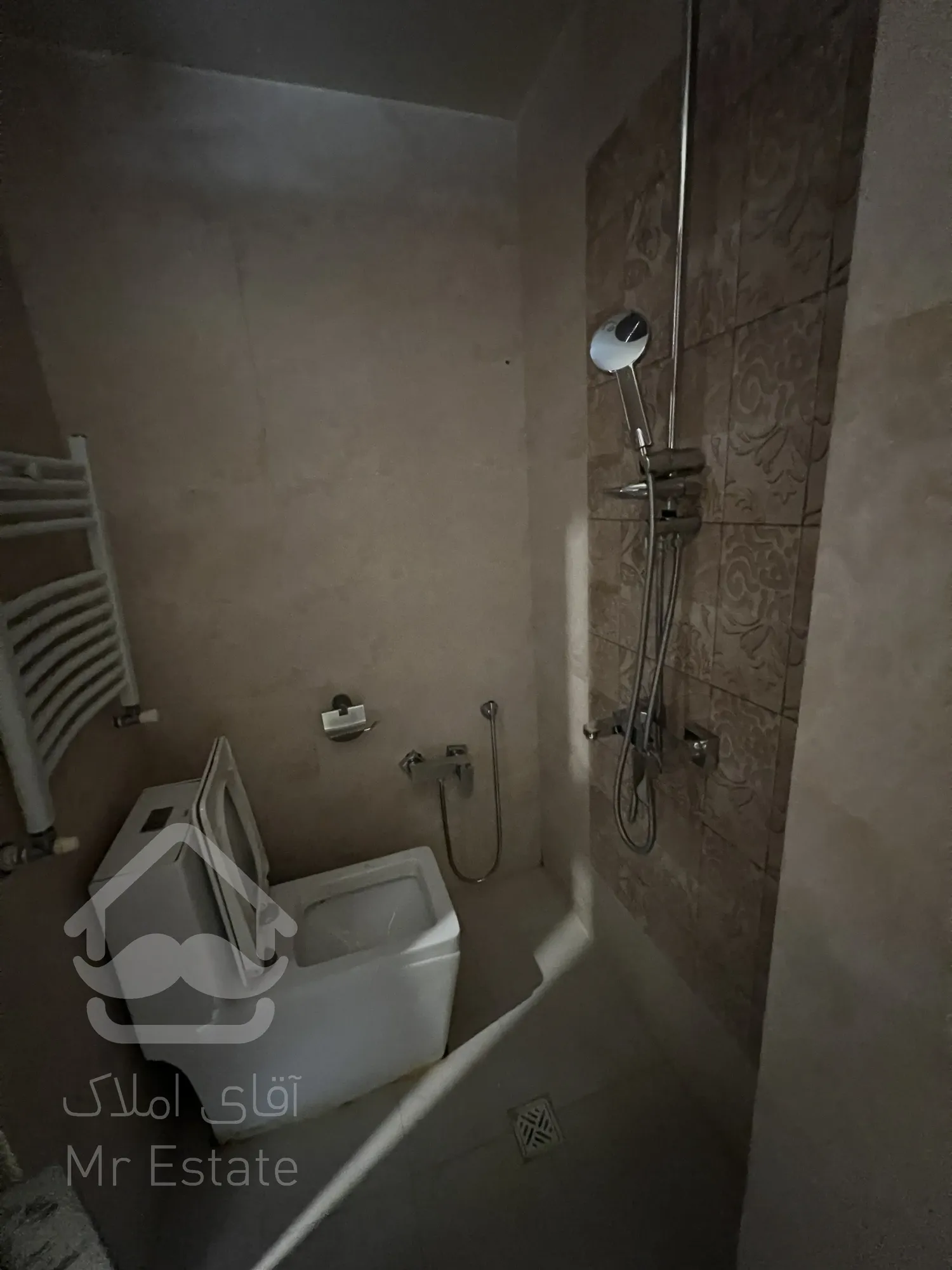 ۹۰ متر دو خواب در تاپ لوکیشن نیاوران