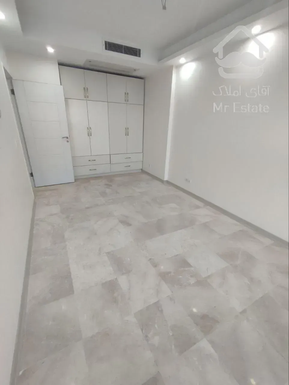 ۱۱۵ متر کلید نخورده اقامتی دلنشین با منظره ای ابدی