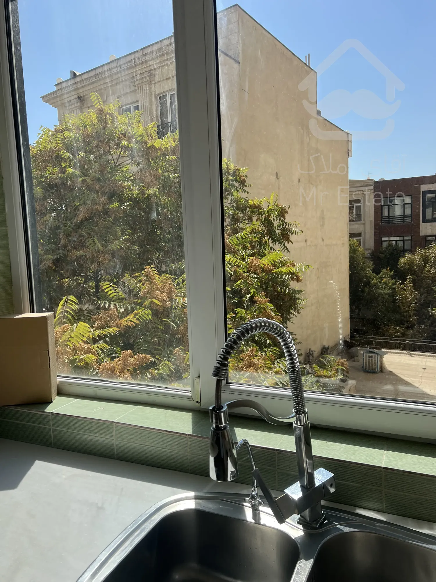 ۹۰ متر دو خواب در تاپ لوکیشن نیاوران