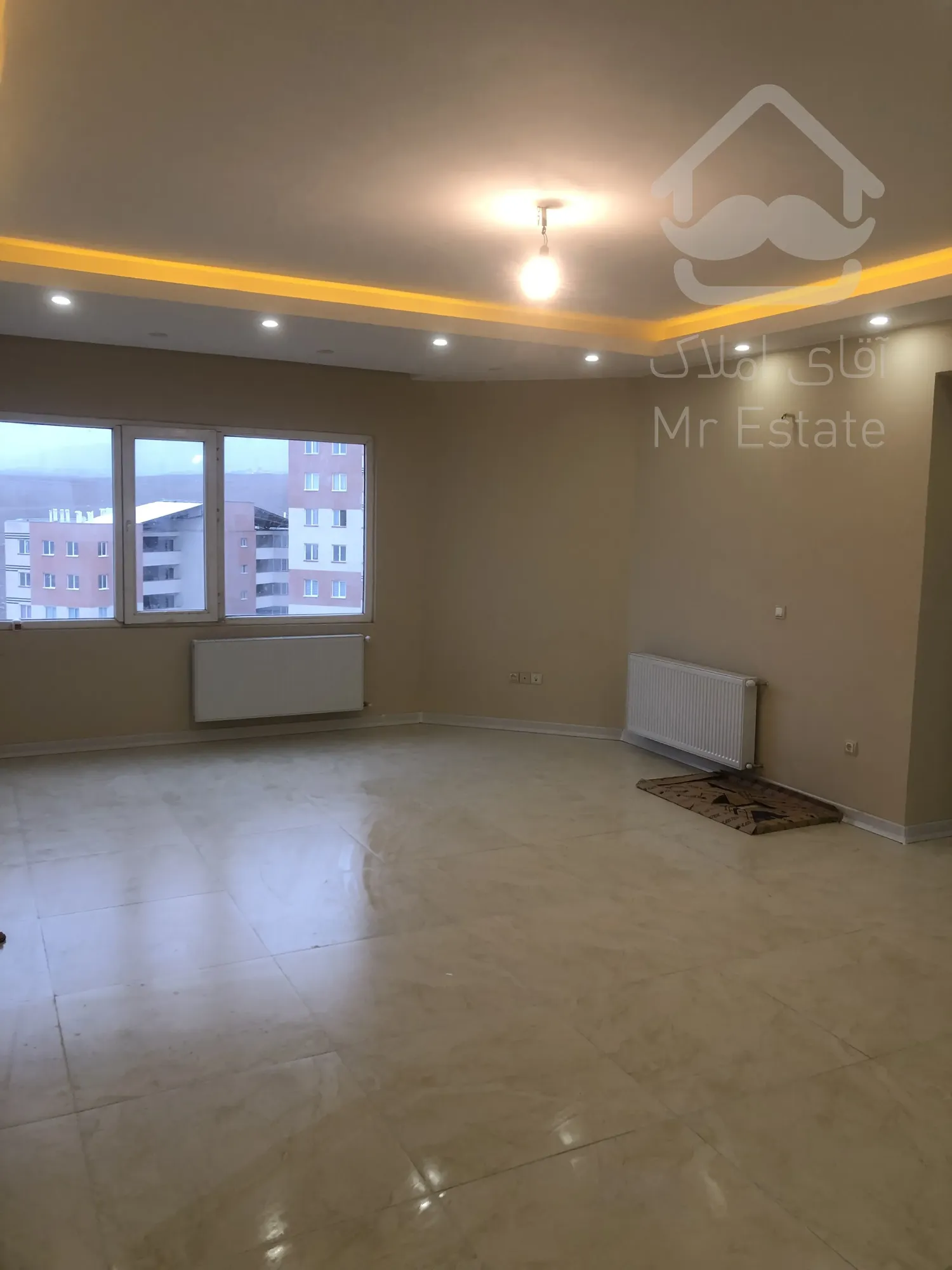 آپارتمان مهستان فاز ۷