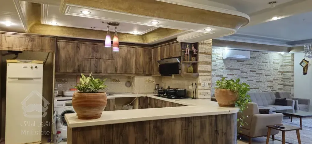 اپارتمان ۲خوابه ۱۳۳متری واحد لوکس و نورگیر و ویو عالی