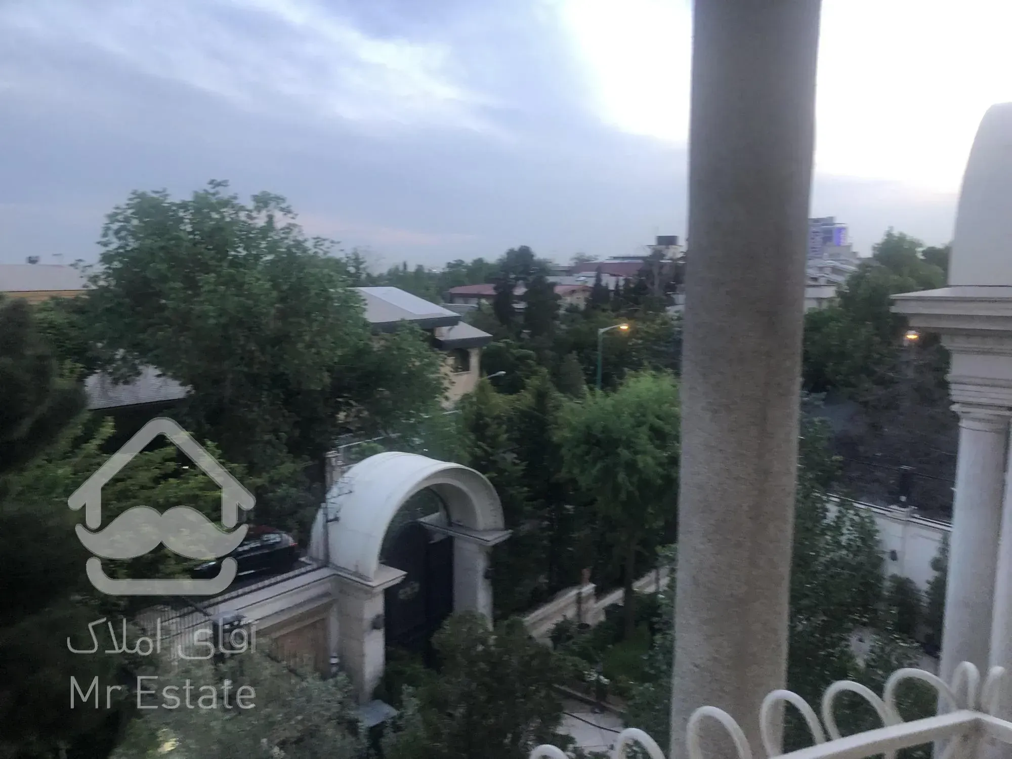 سعادت آباد٧٠متر صرافهاي شمالي