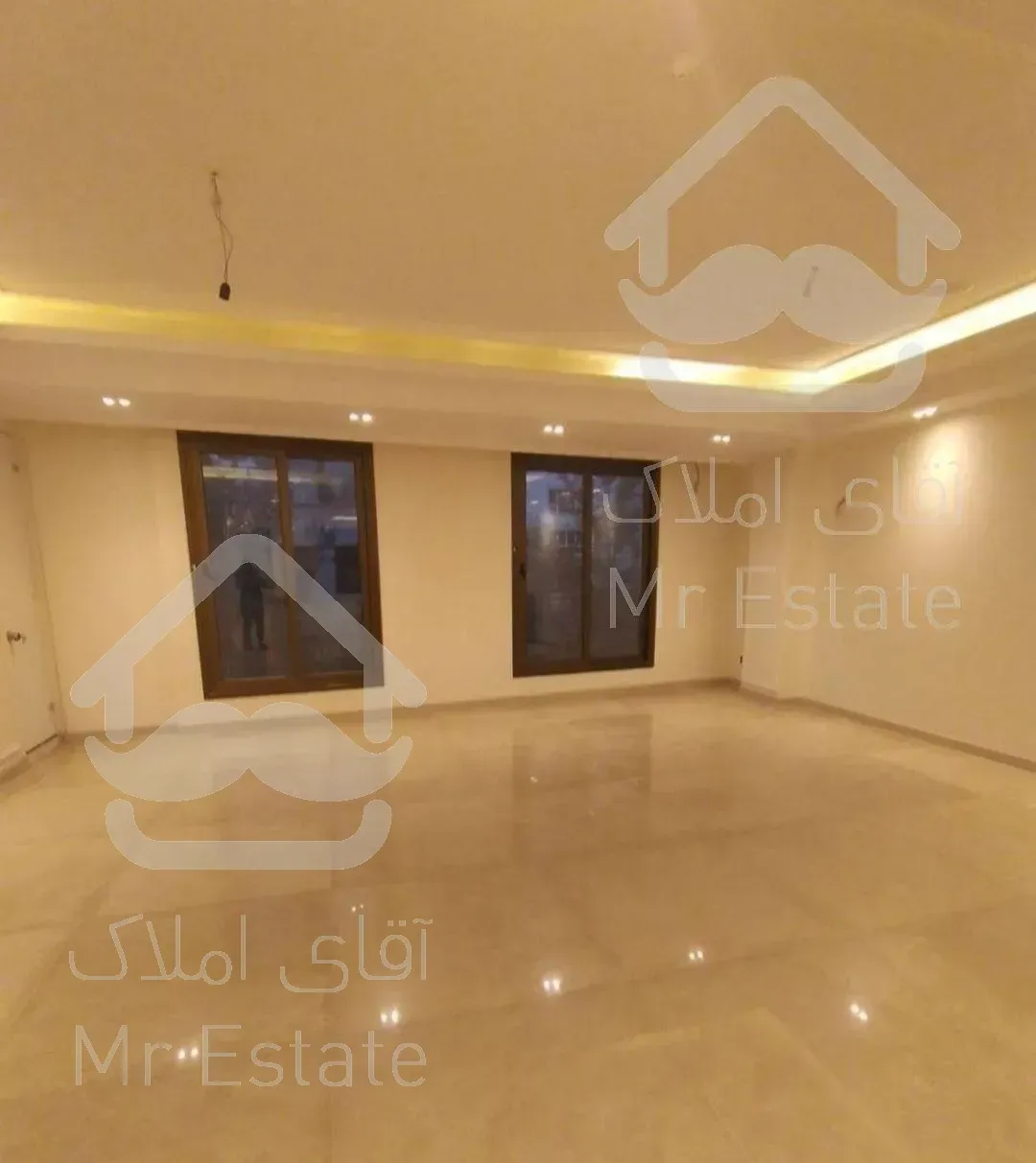 اپارتمان ۱۳۳ متری برای فروش در ازگل