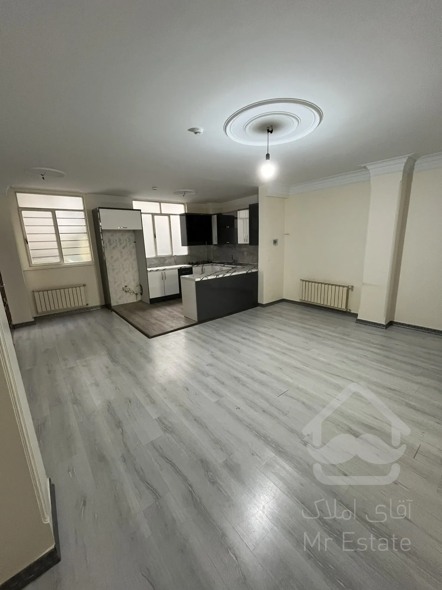 فروش آپارتمان ۹۰ متری در باغ فیض