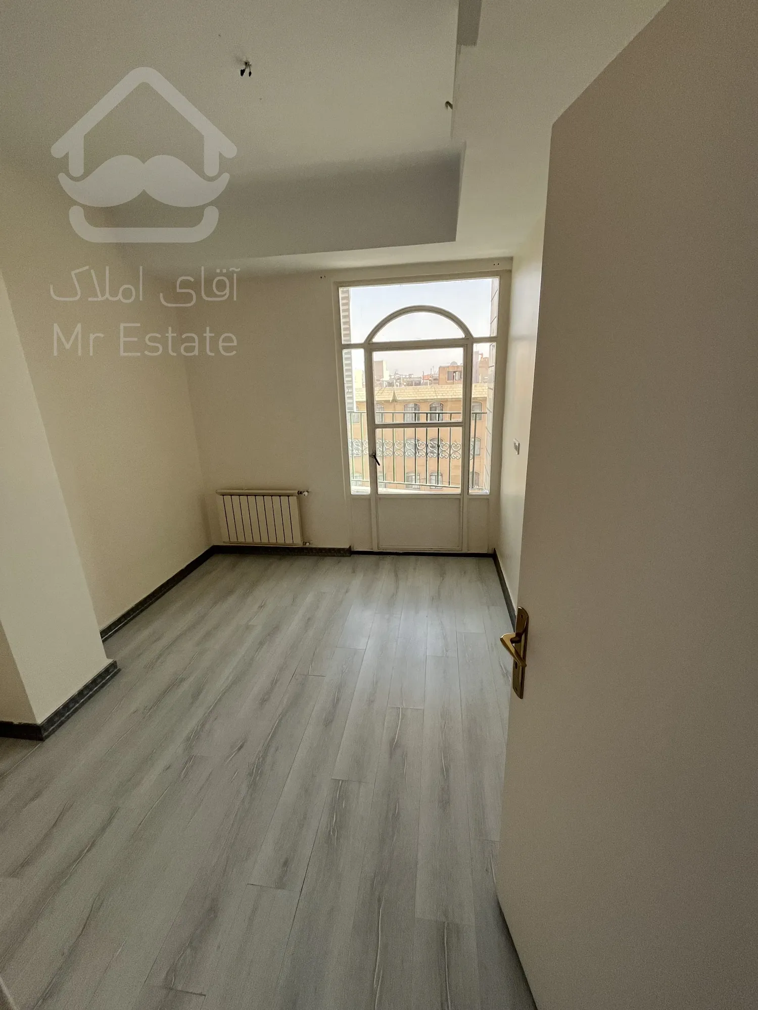 فروش آپارتمان ۹۰ متری در باغ فیض