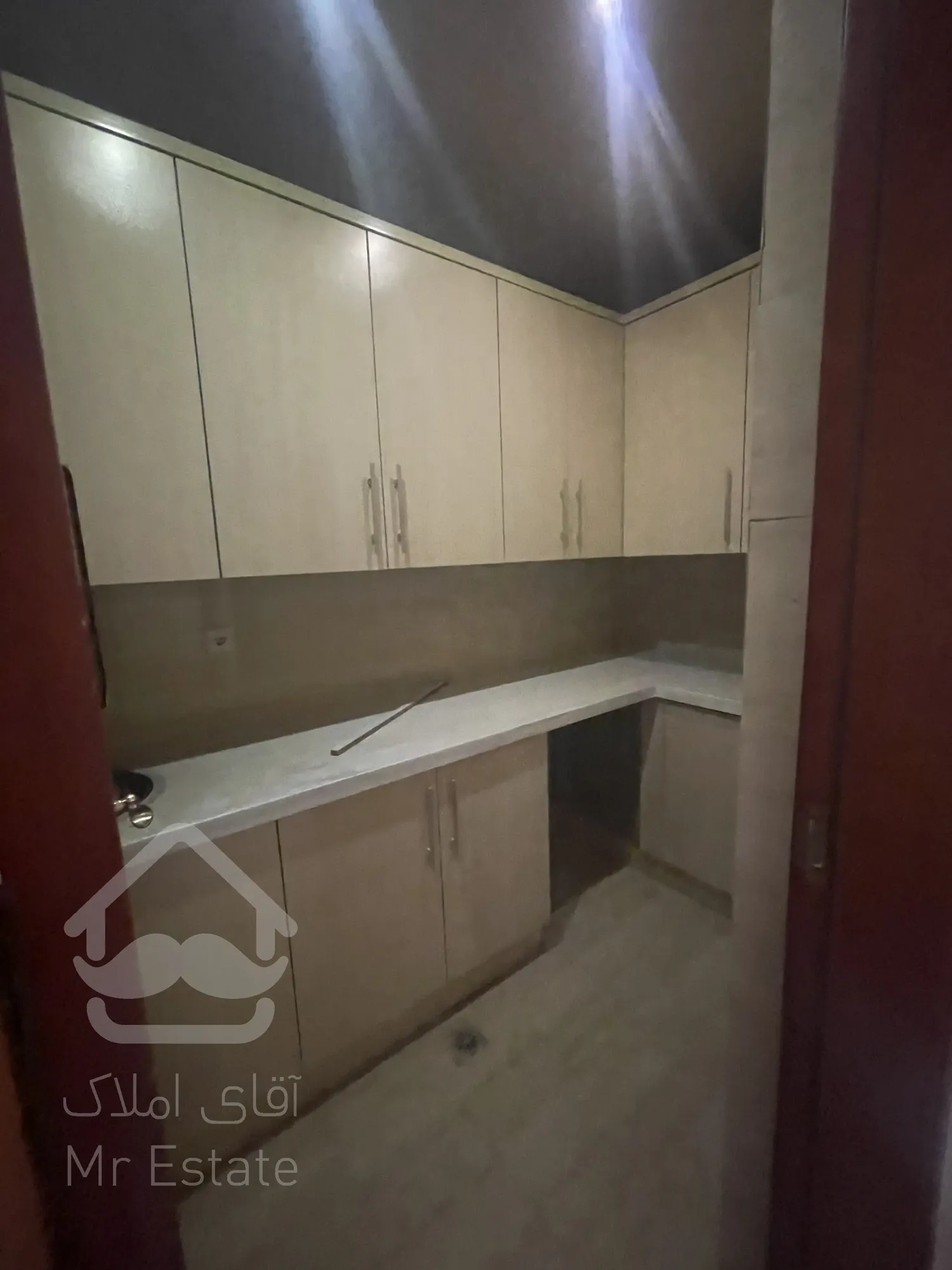 رهن و اجاره آپارتمان ۳۵۰متر نیاوران/یک‌سوئیت مجزا