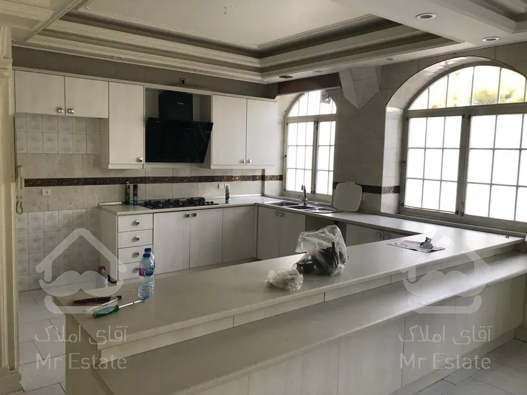 شهرك غرب١١٦متر همكف ويلايي