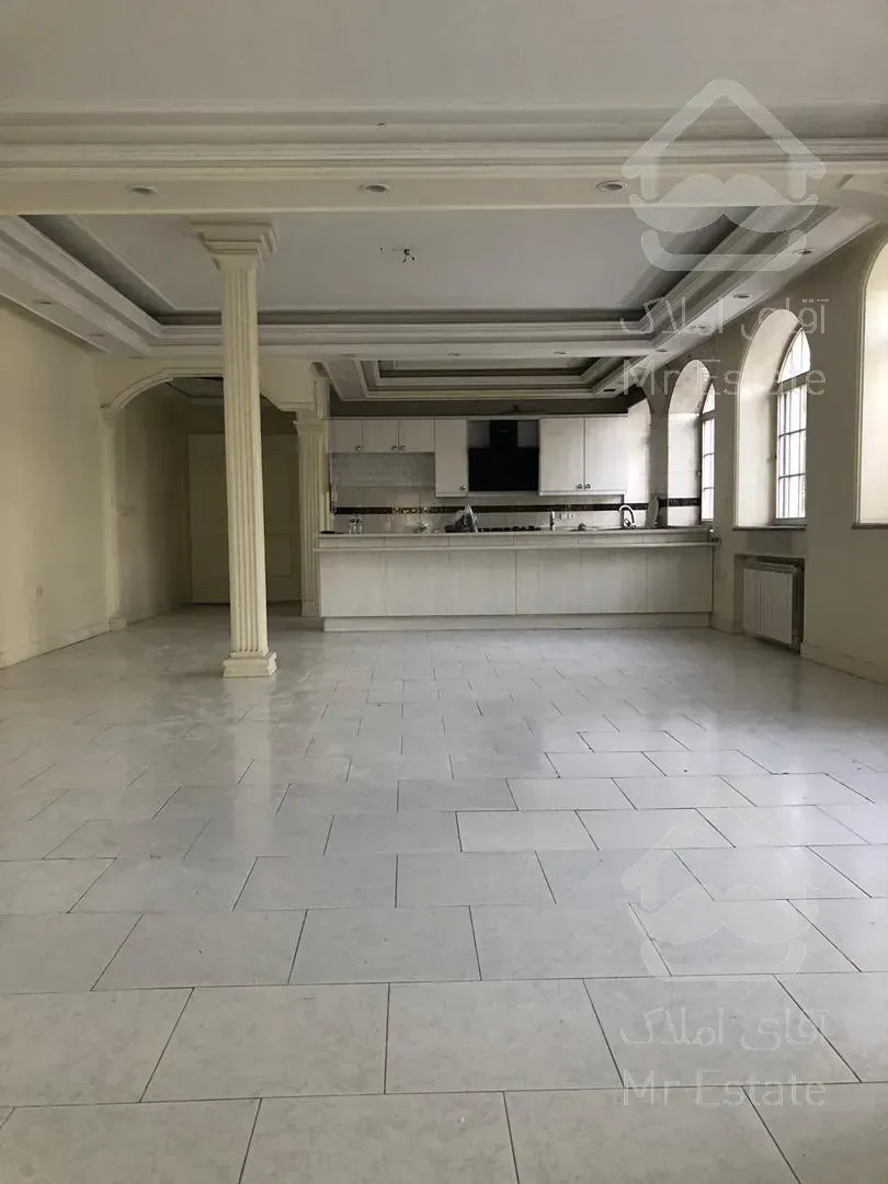 شهرك غرب١١٦متر همكف ويلايي