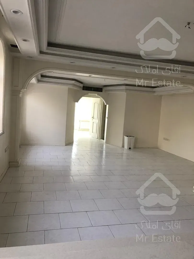 شهرك غرب١١٦متر همكف ويلايي