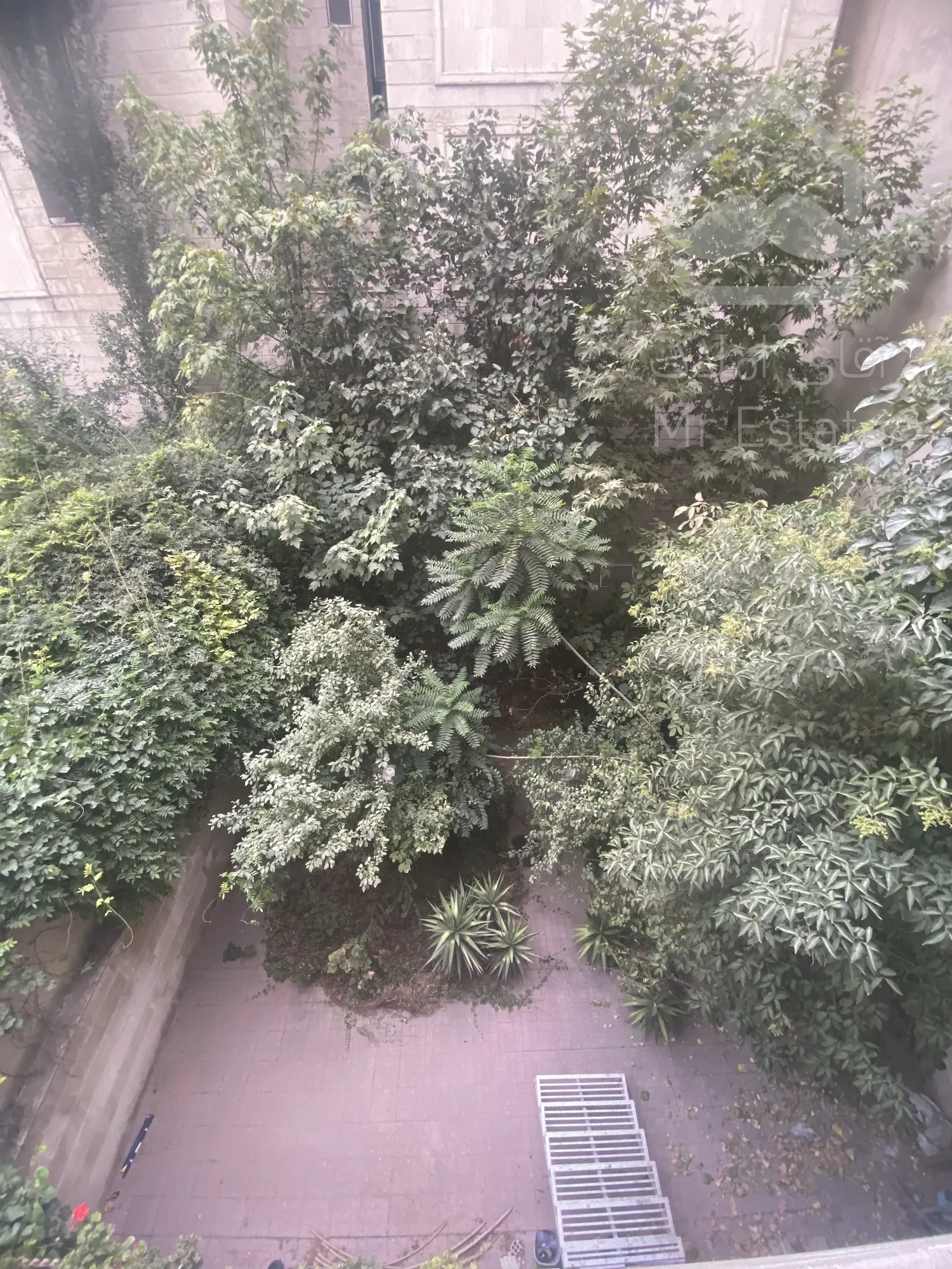 نیاوران ۱۵۰ متر لکیشن درجه یک