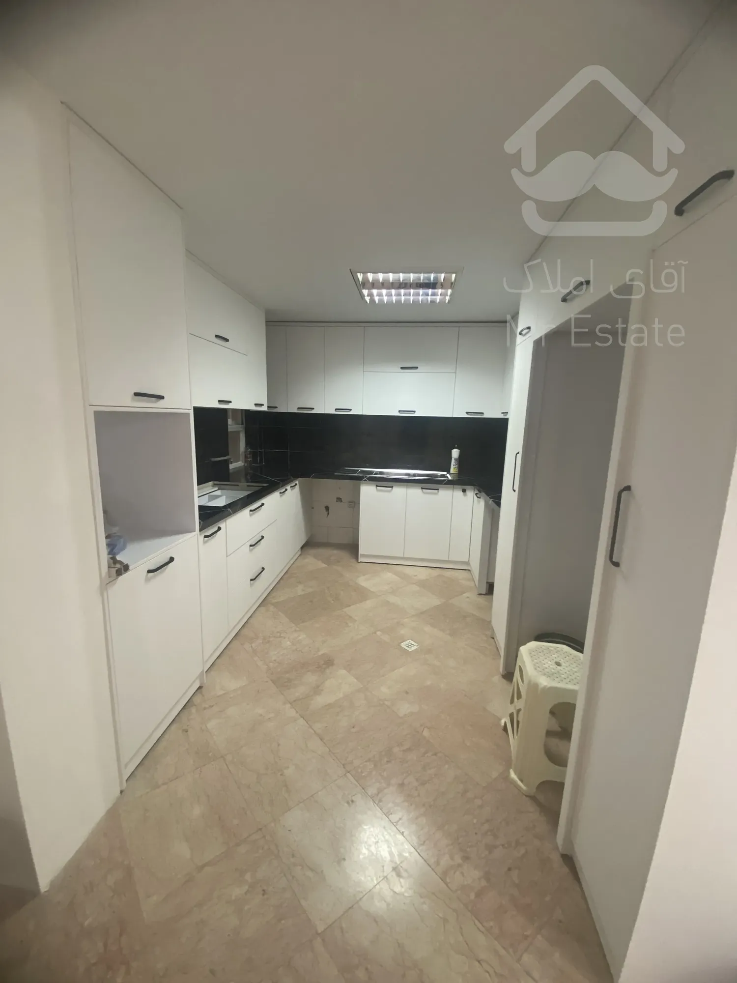 نیاوران ۱۵۰ متر بازسازی شده