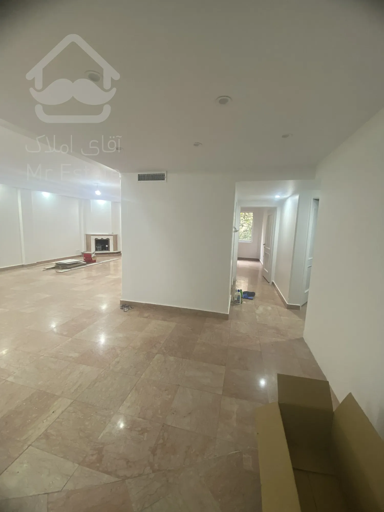 نیاوران ۱۵۰ متر لکیشن درجه یک