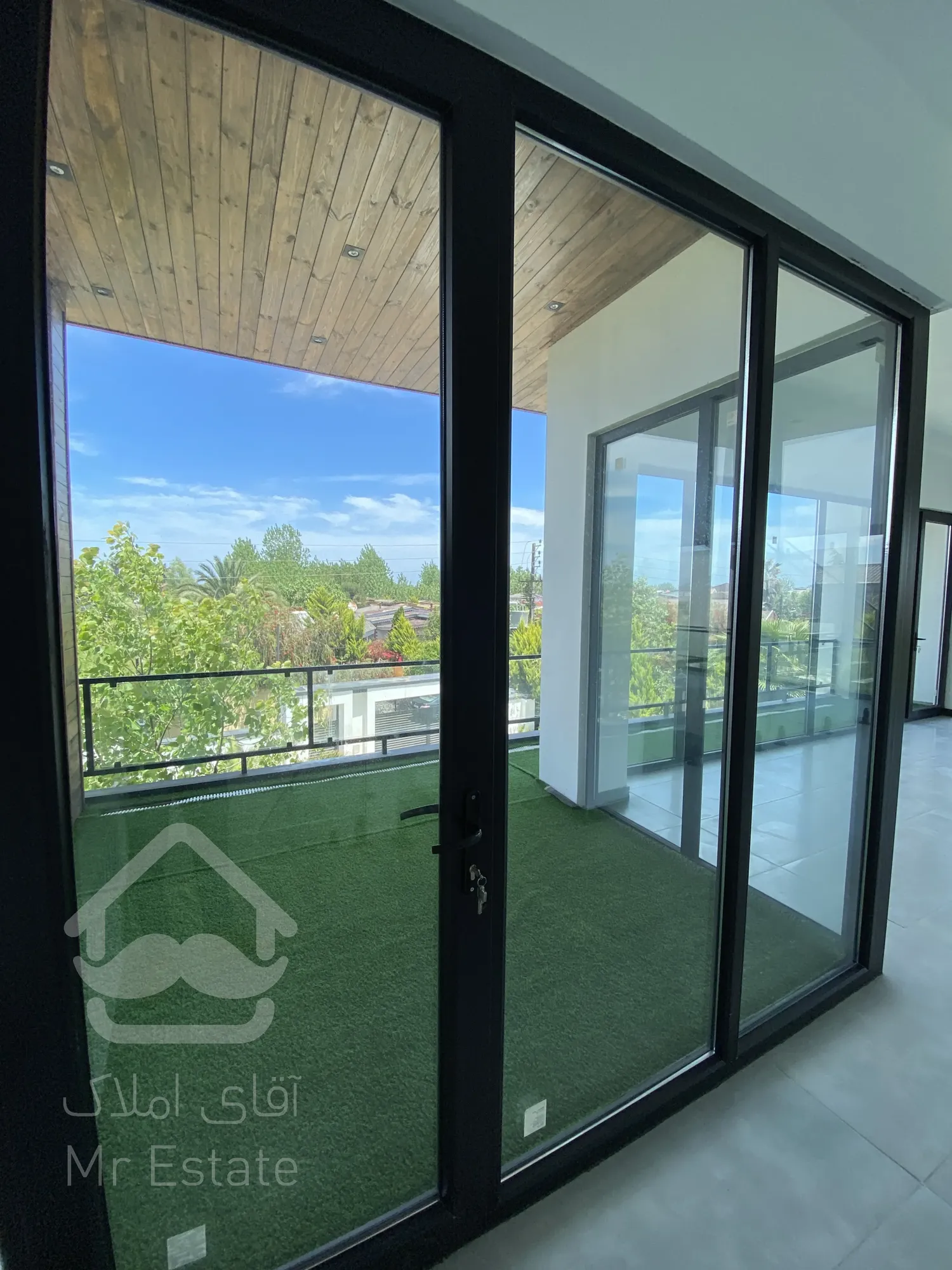 فروش ویلا مدرن/داخل مجموعه