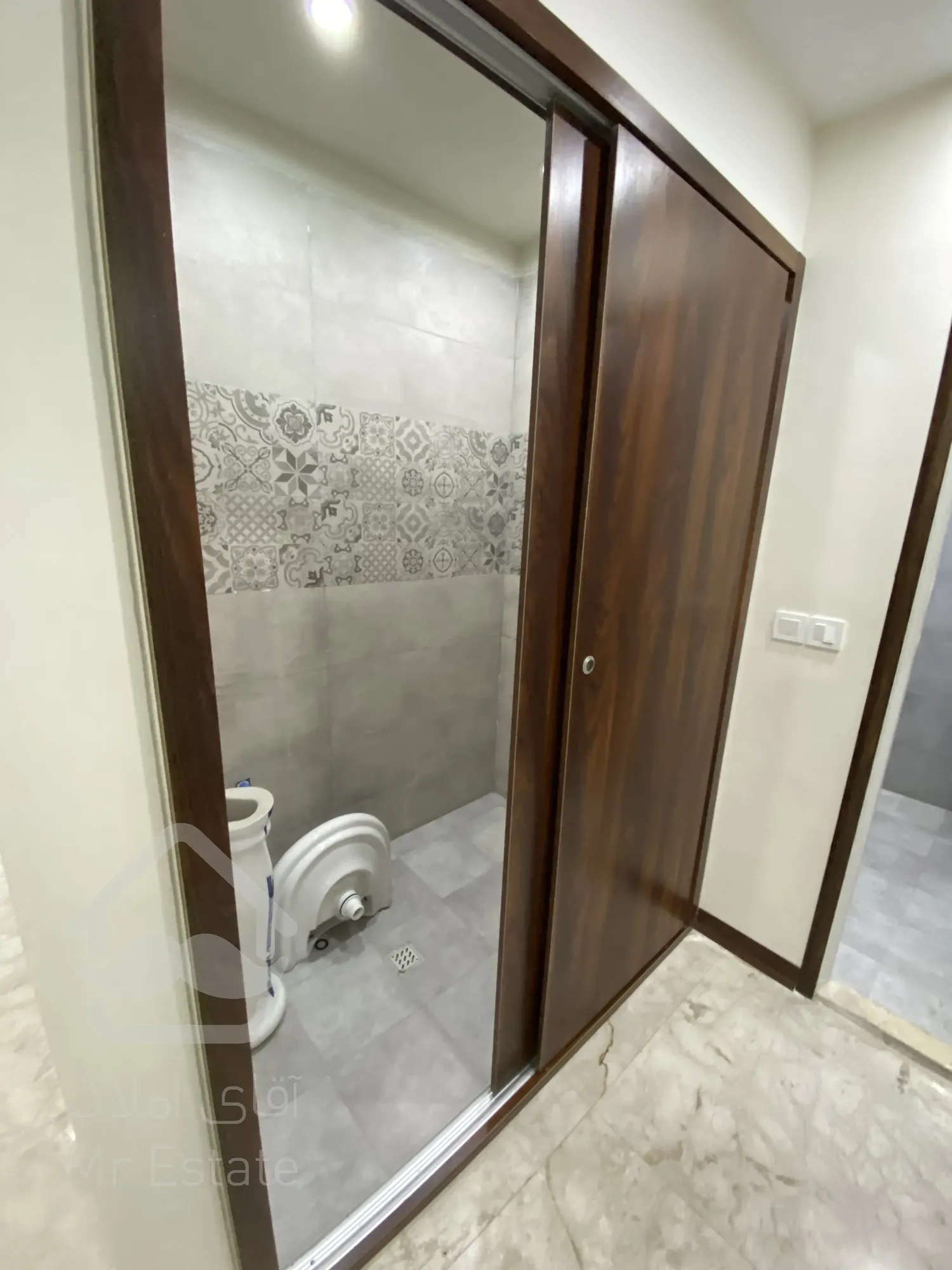 135متر ۳خواب | نوساز | سوپر لوکس ساختمان برند منطقه