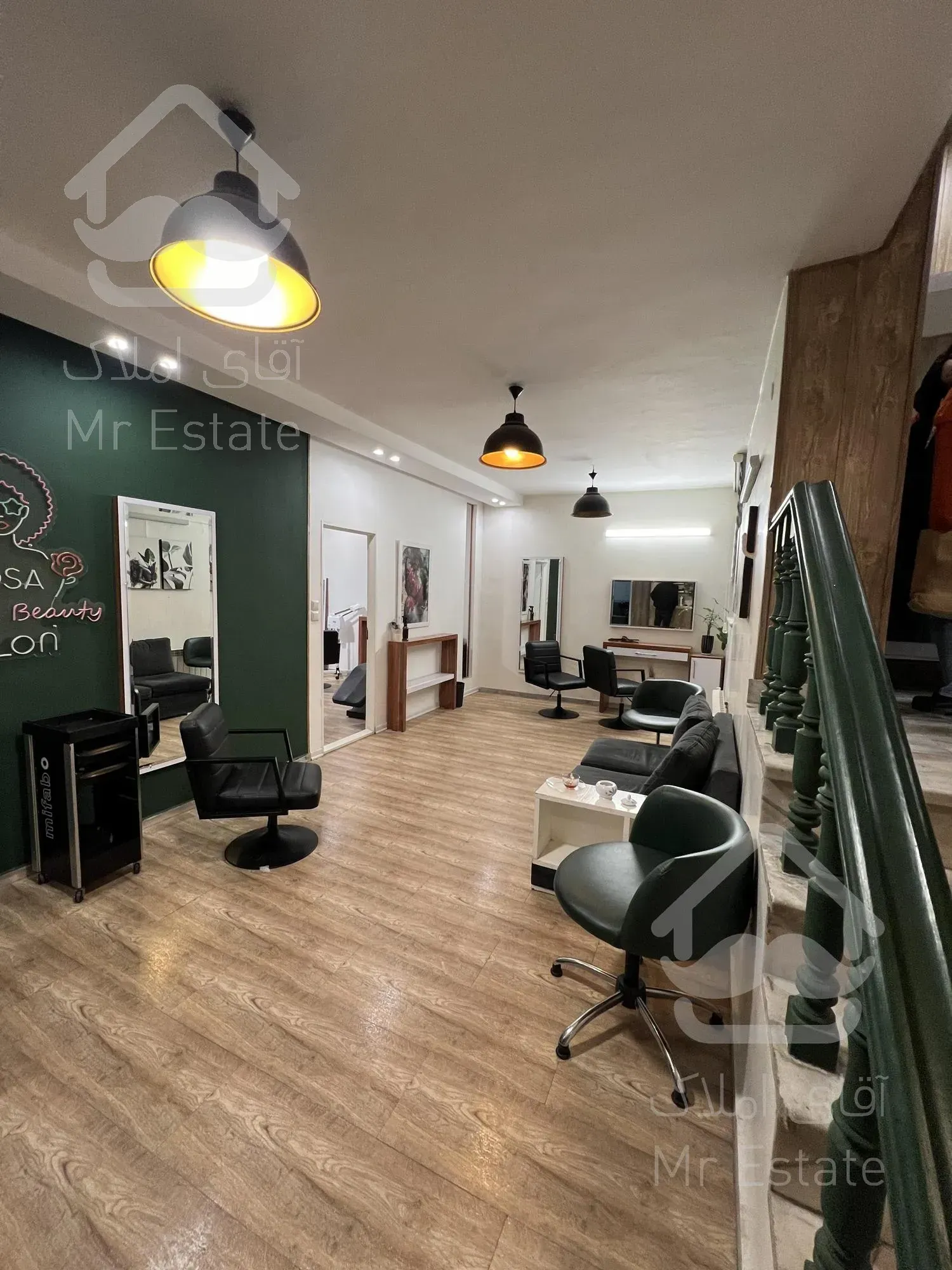 ۱۴۰ متر سه‌خواب مناسب اداری و مشاغل بدون‌تابلو