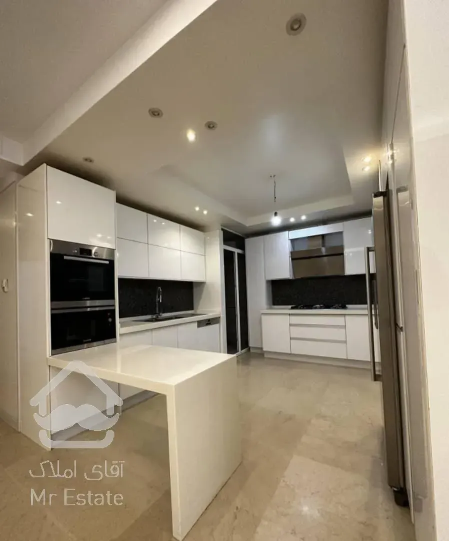 اپارتمان ۱۷۳ متری برای فروش در ازگل