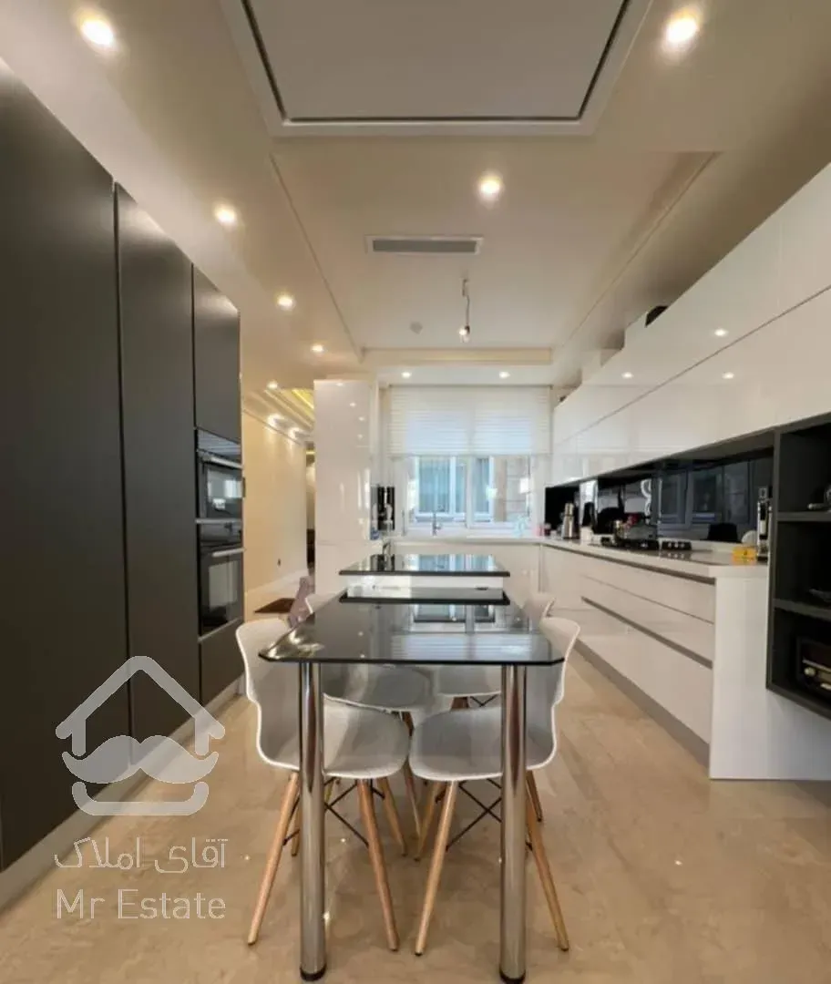 اپارتمان ۱۷۴ متری برای فروش در ازگل