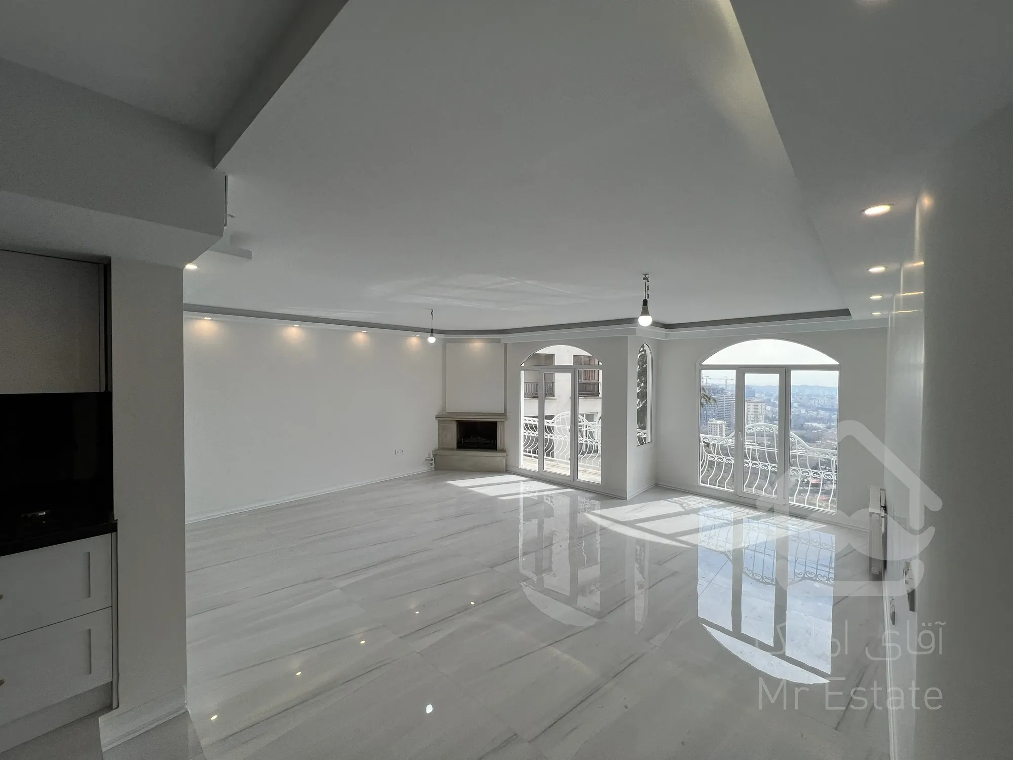 بام تهران اجودانیه ۱۴۳متر ۳خ فو ( زیر قیمت فوری)