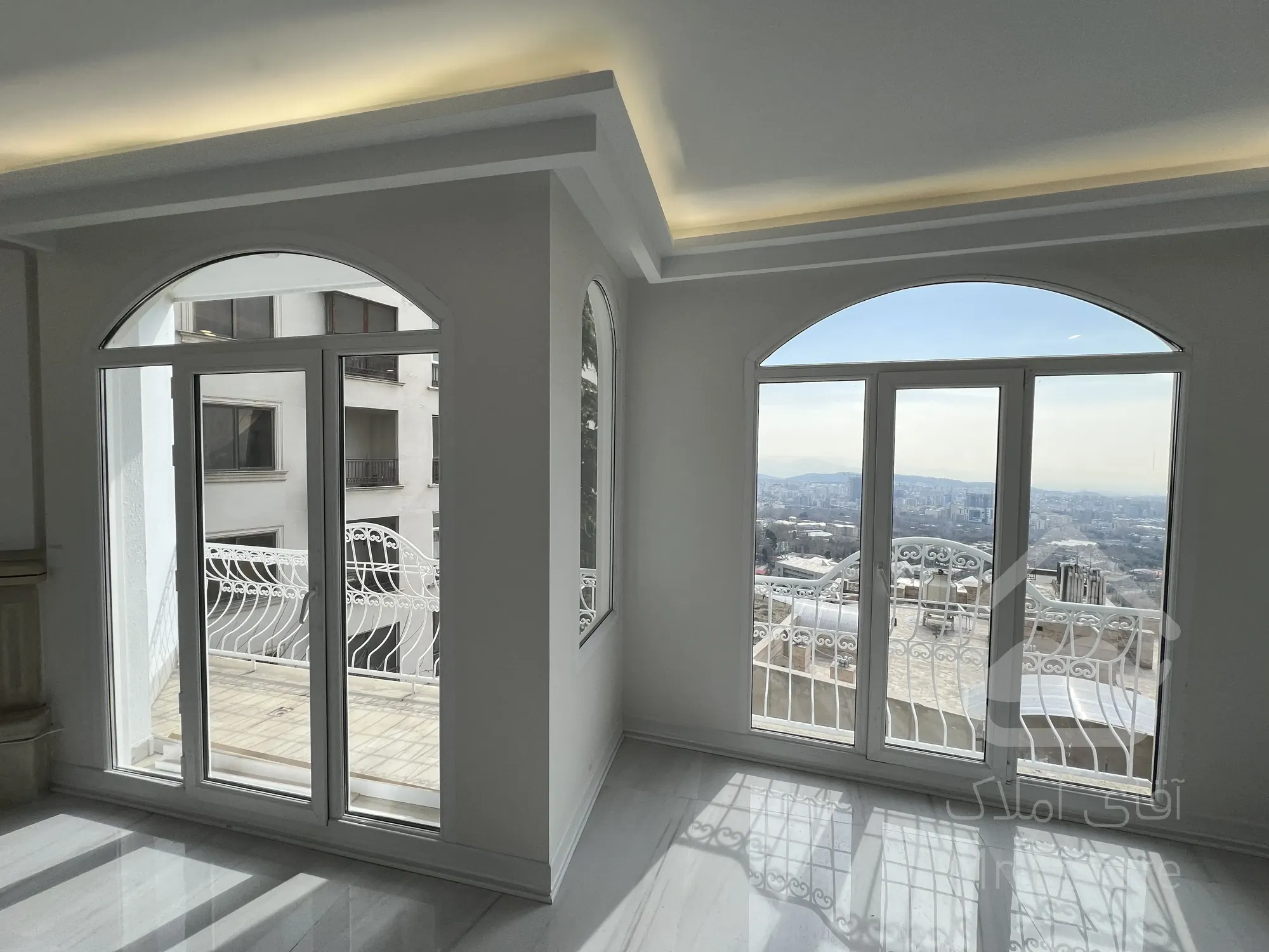 بام تهران اجودانیه ۱۴۳متر ۳خ فو ( زیر قیمت فوری)