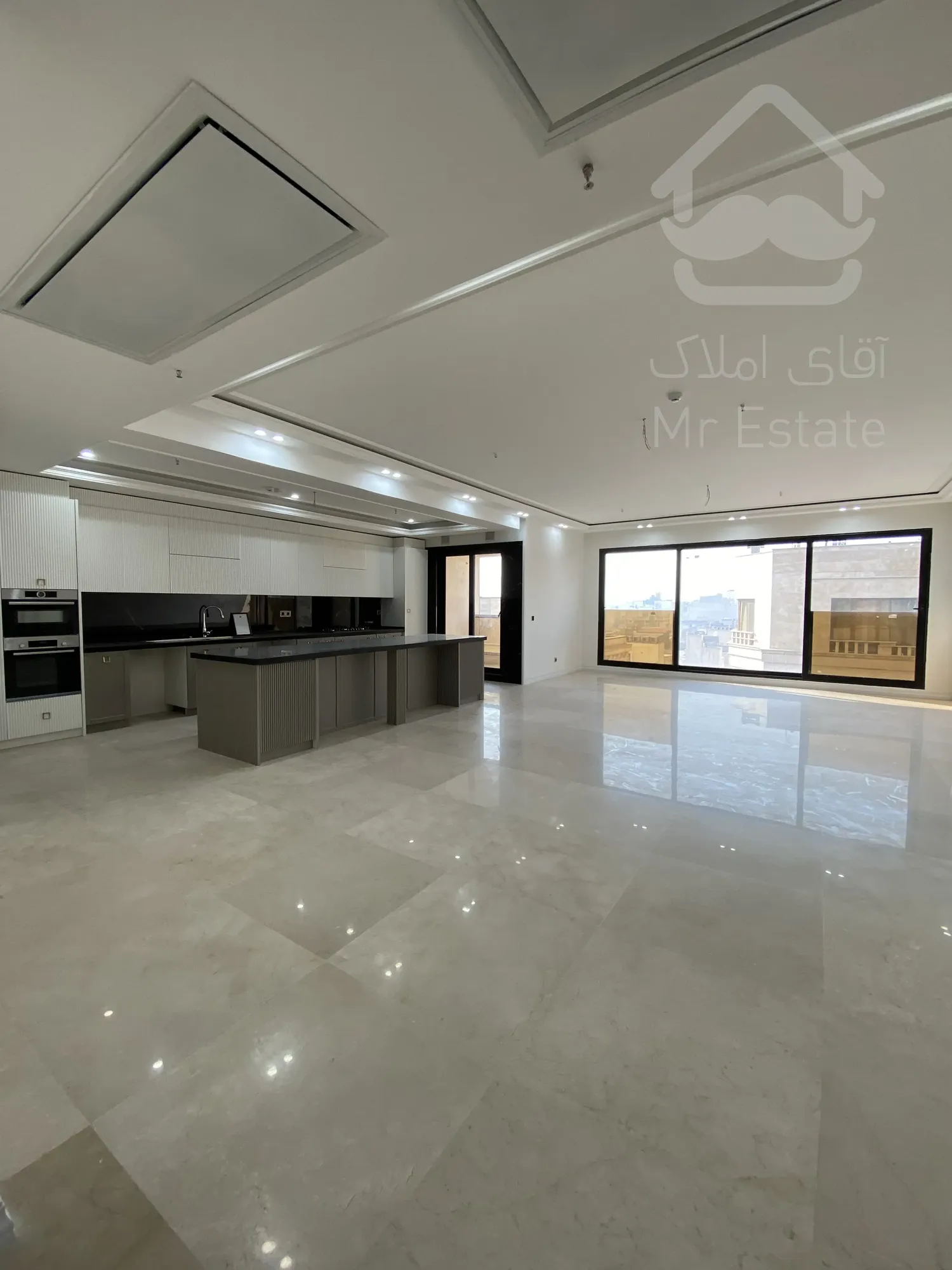 فروش آپارتمان 214متری 3خواب رونیکاپالاس قیطریه