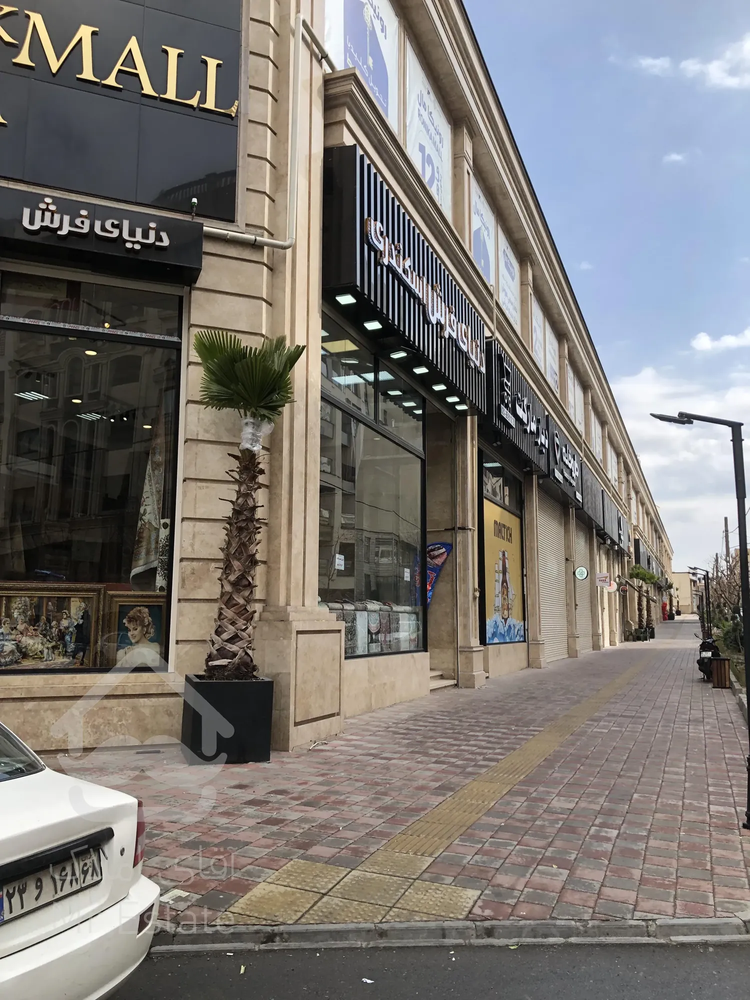 فروش مغازه 16 متری در رونیکا مال پاسداران با شرایط پرداخت قسطی