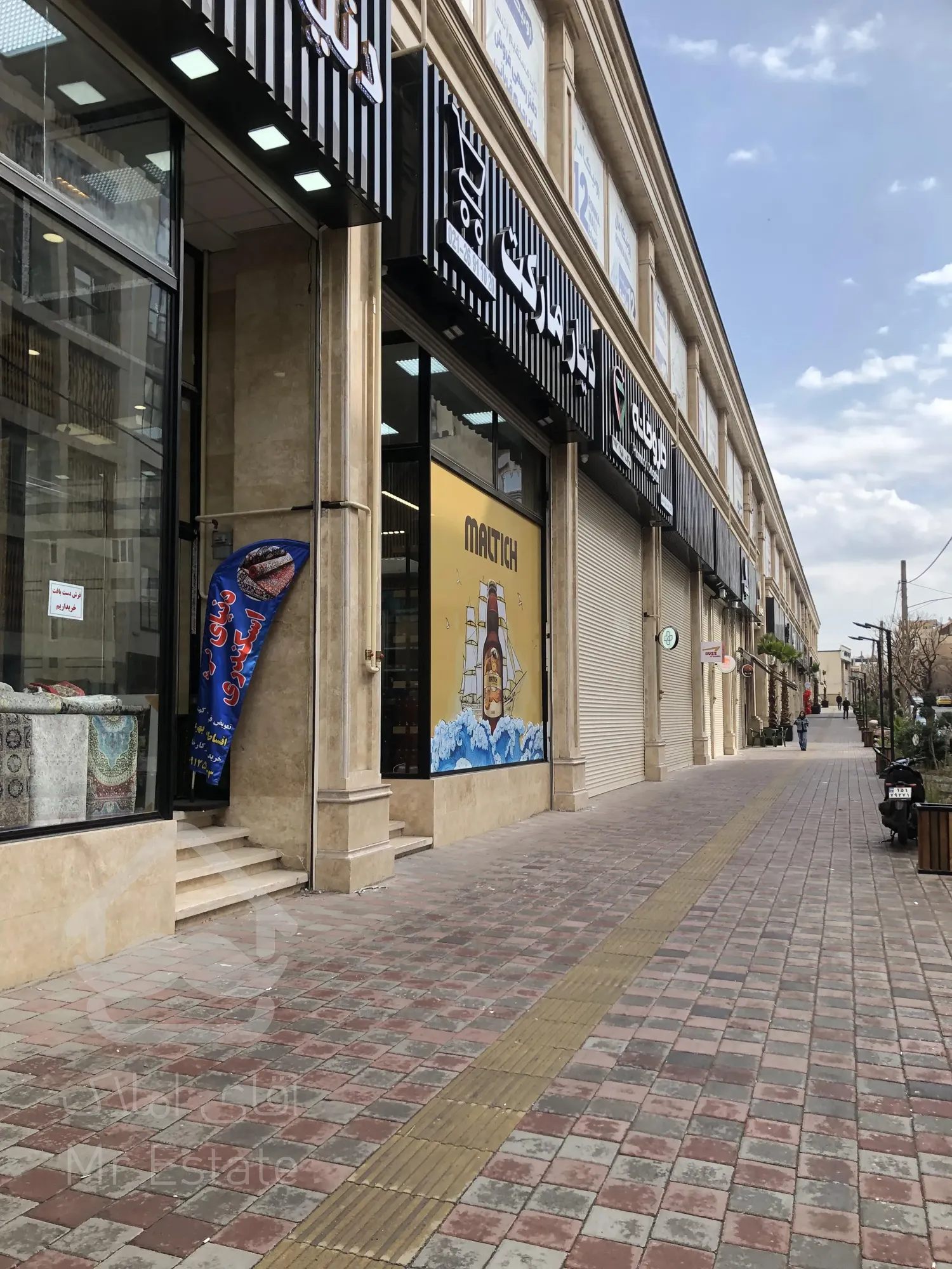 فروش واحد 19 متری در رونیکا مال پاسداران با سند تک برگ تجاری