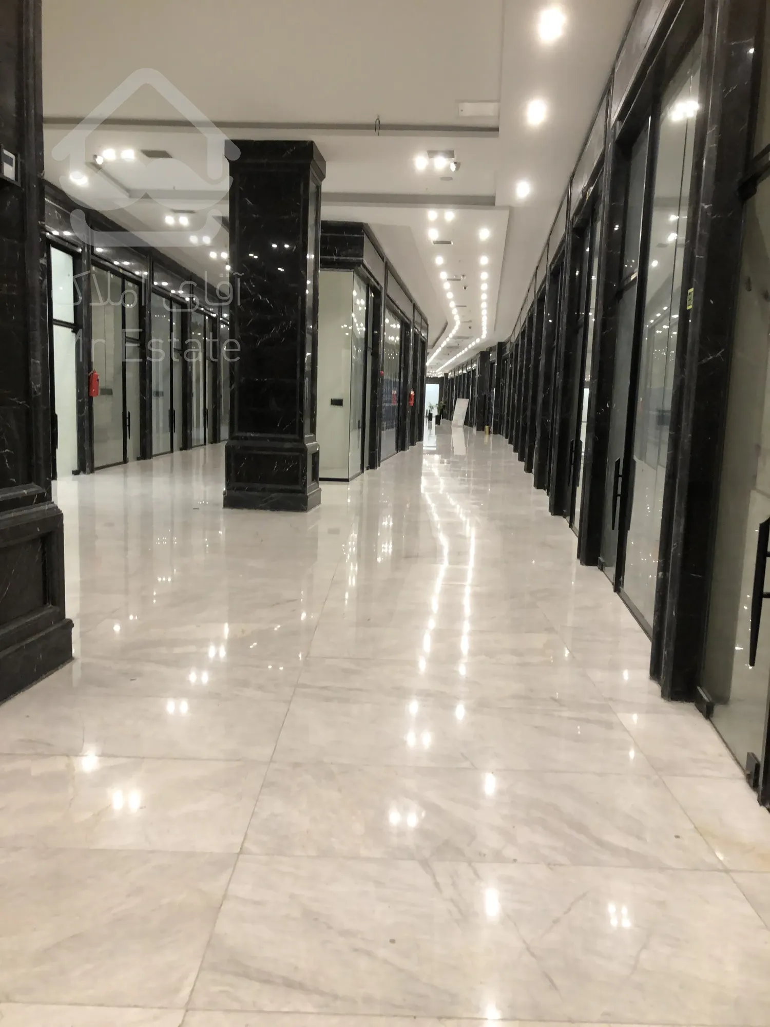 فروش مغازه لاکچری 16 متری مناسب همه اصناف در رونیکا مال هروی