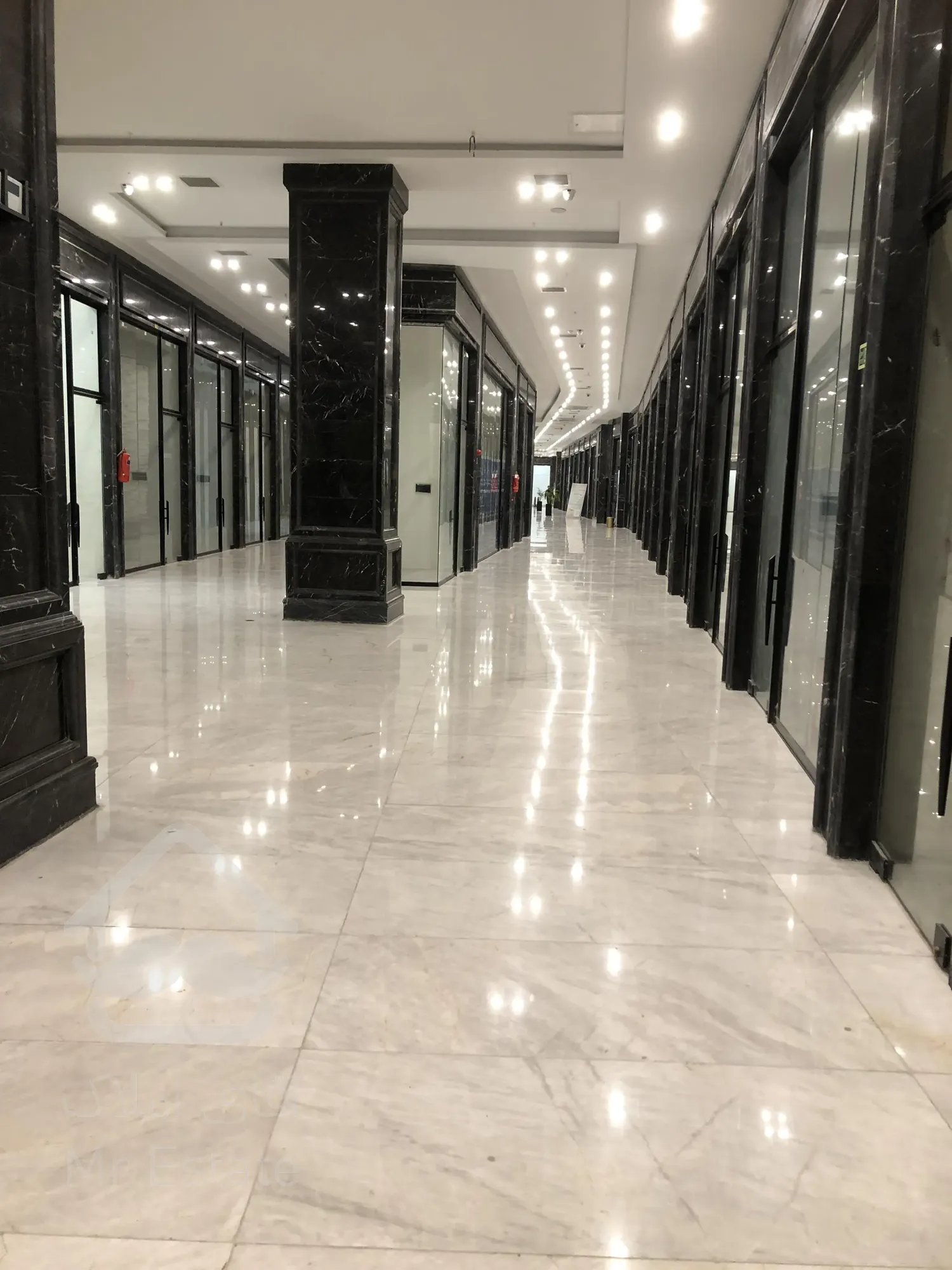 اجاره مغازه در رونیکا مال پاسداران مناسب همه اصناف