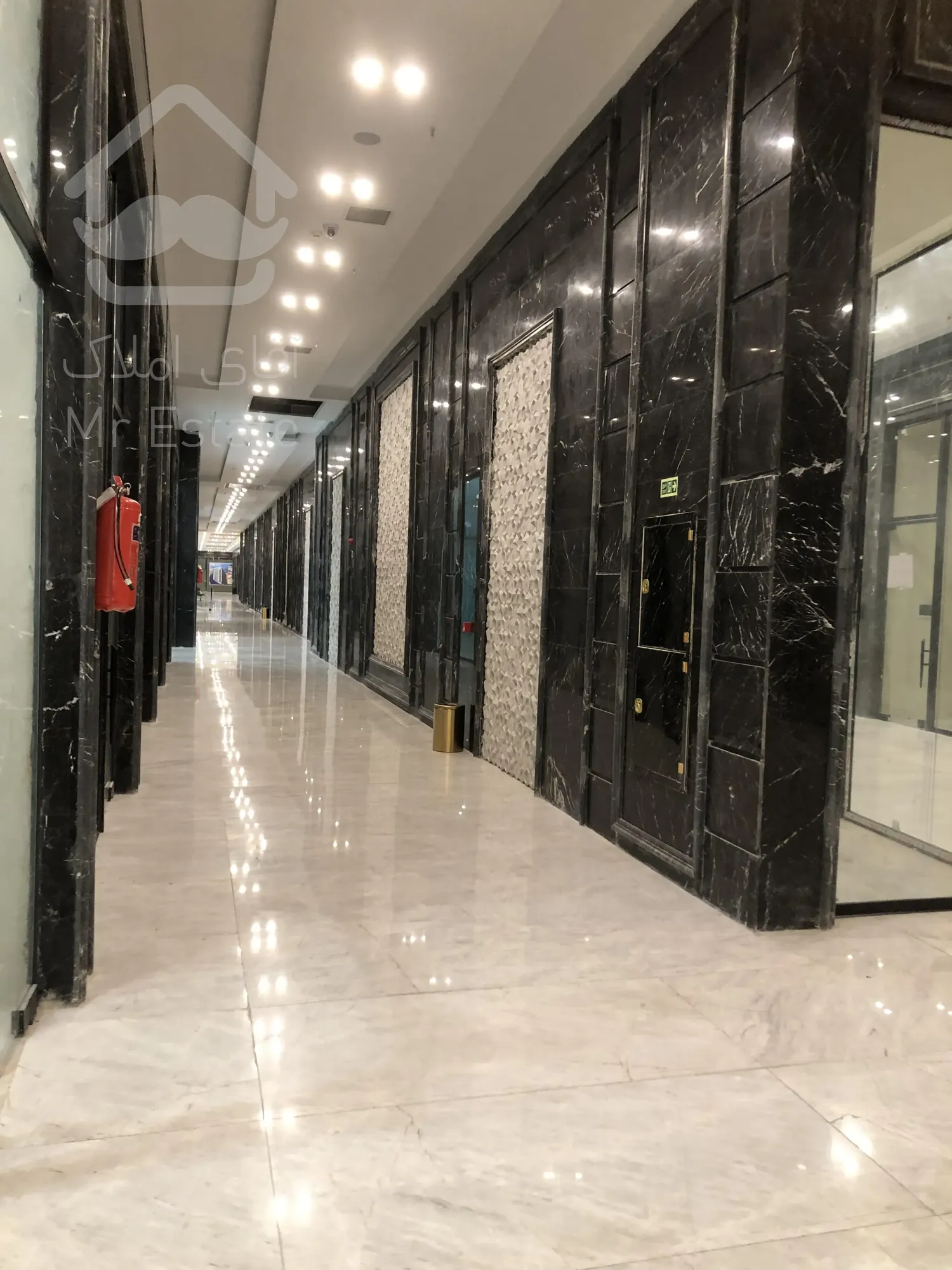 فروش مغازه در رونیکا مال هروی