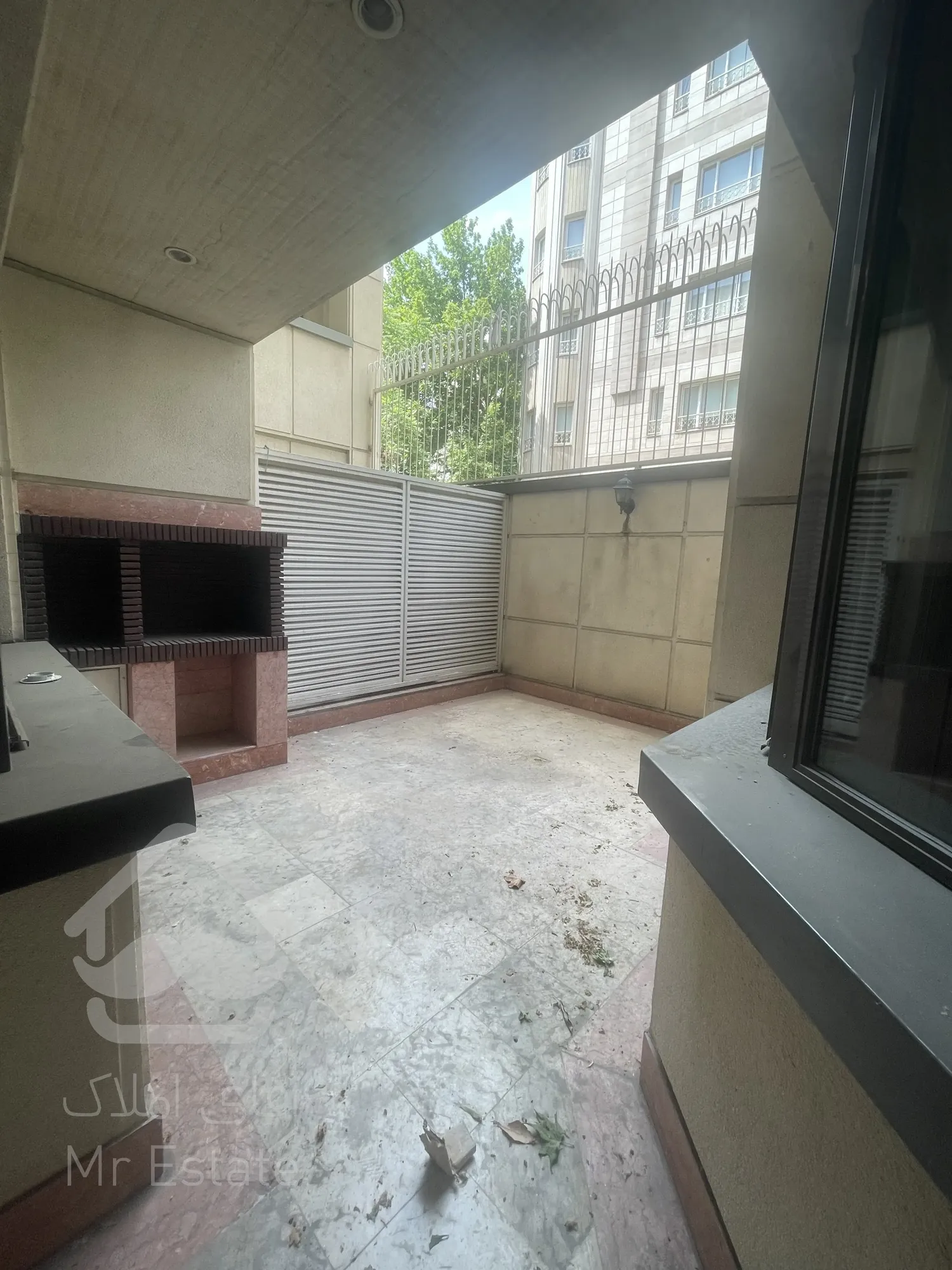 رهن و اجاره آپارتمان۲۳۰متر/فرمانیه/۱۰متر تراس