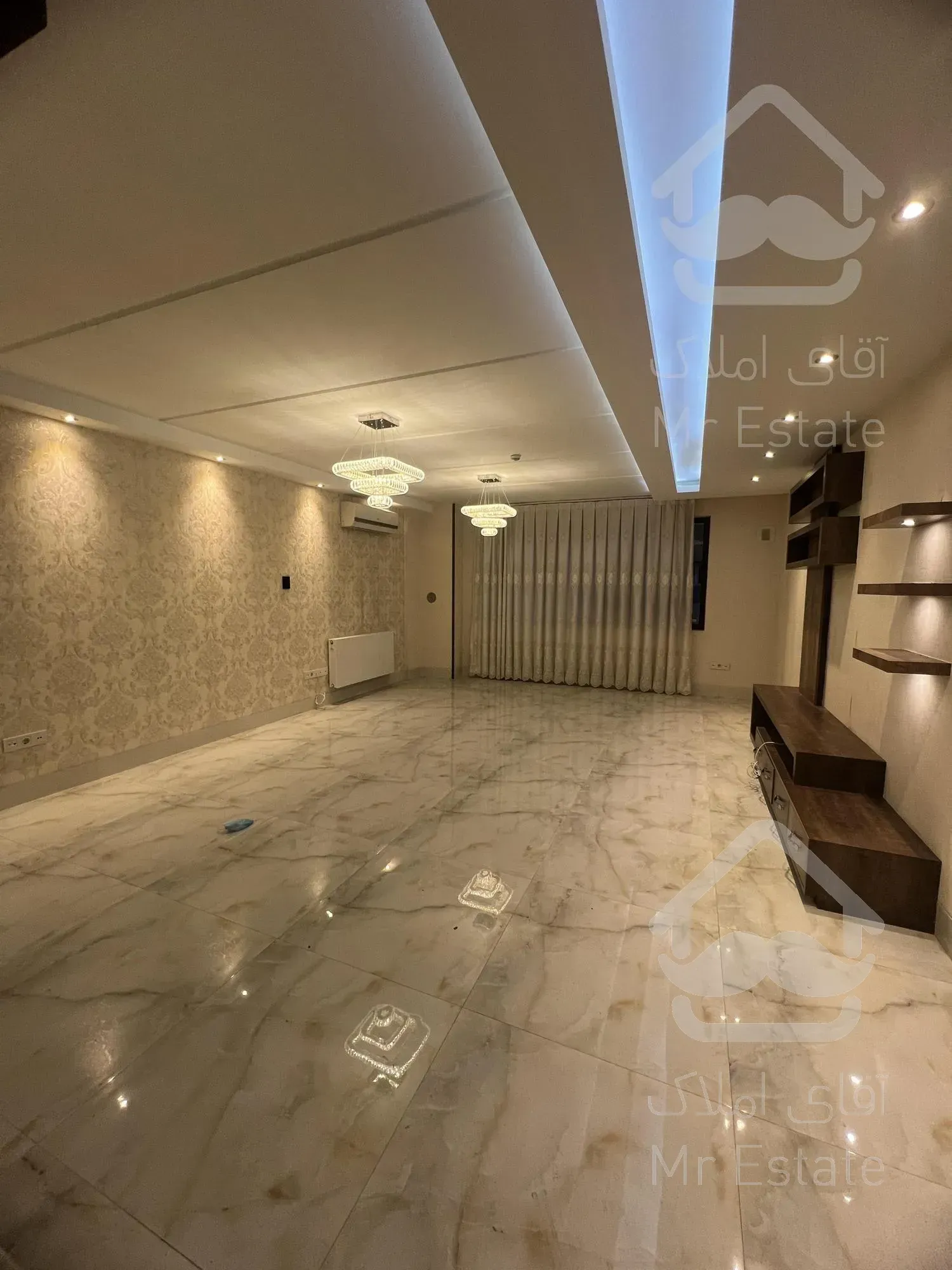 همت جنوبی۲۹۰متری چهارخواب