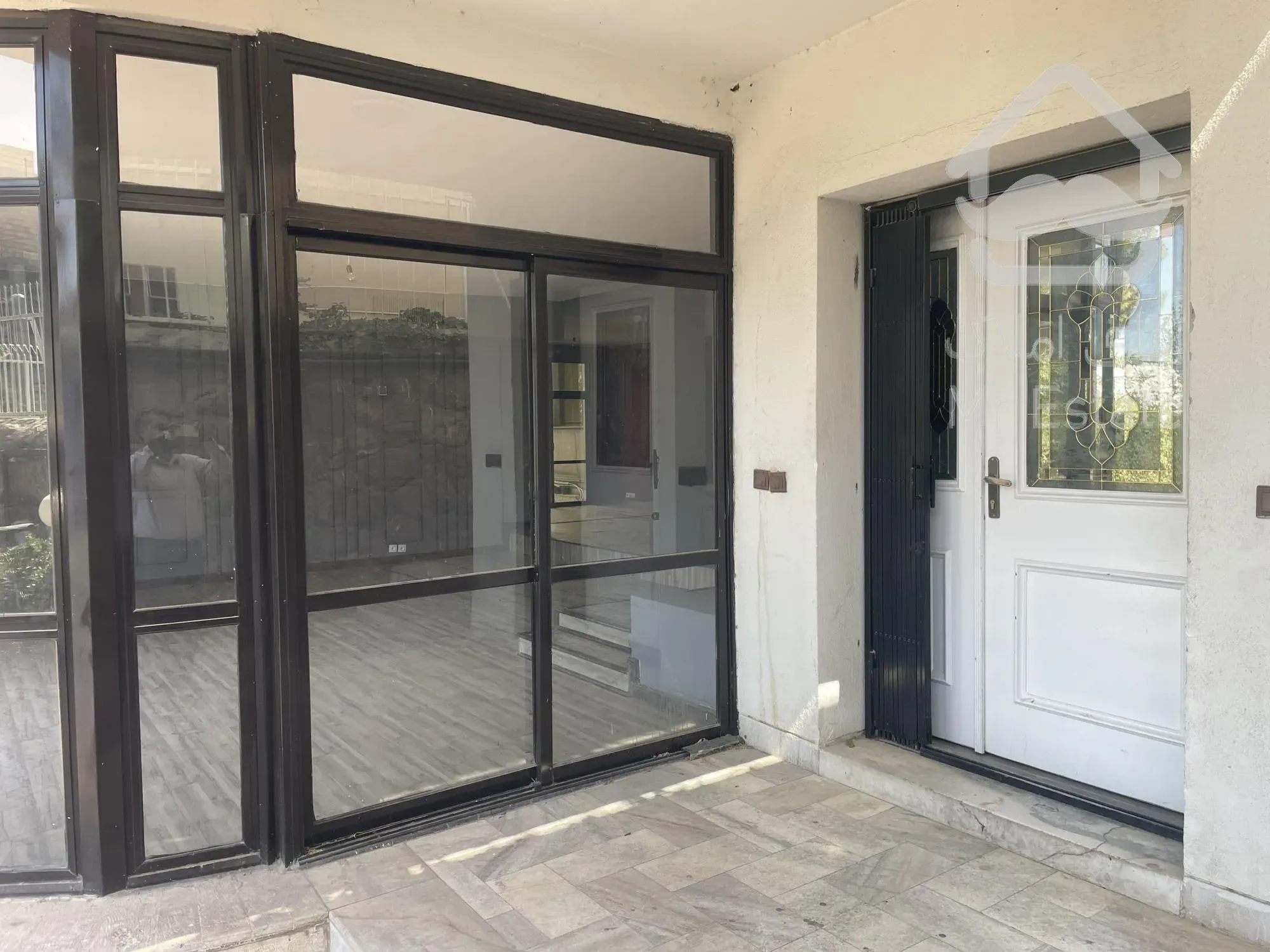 شهرک غرب ویلای ۲ طبقه مناسب شرکتهای معتبر