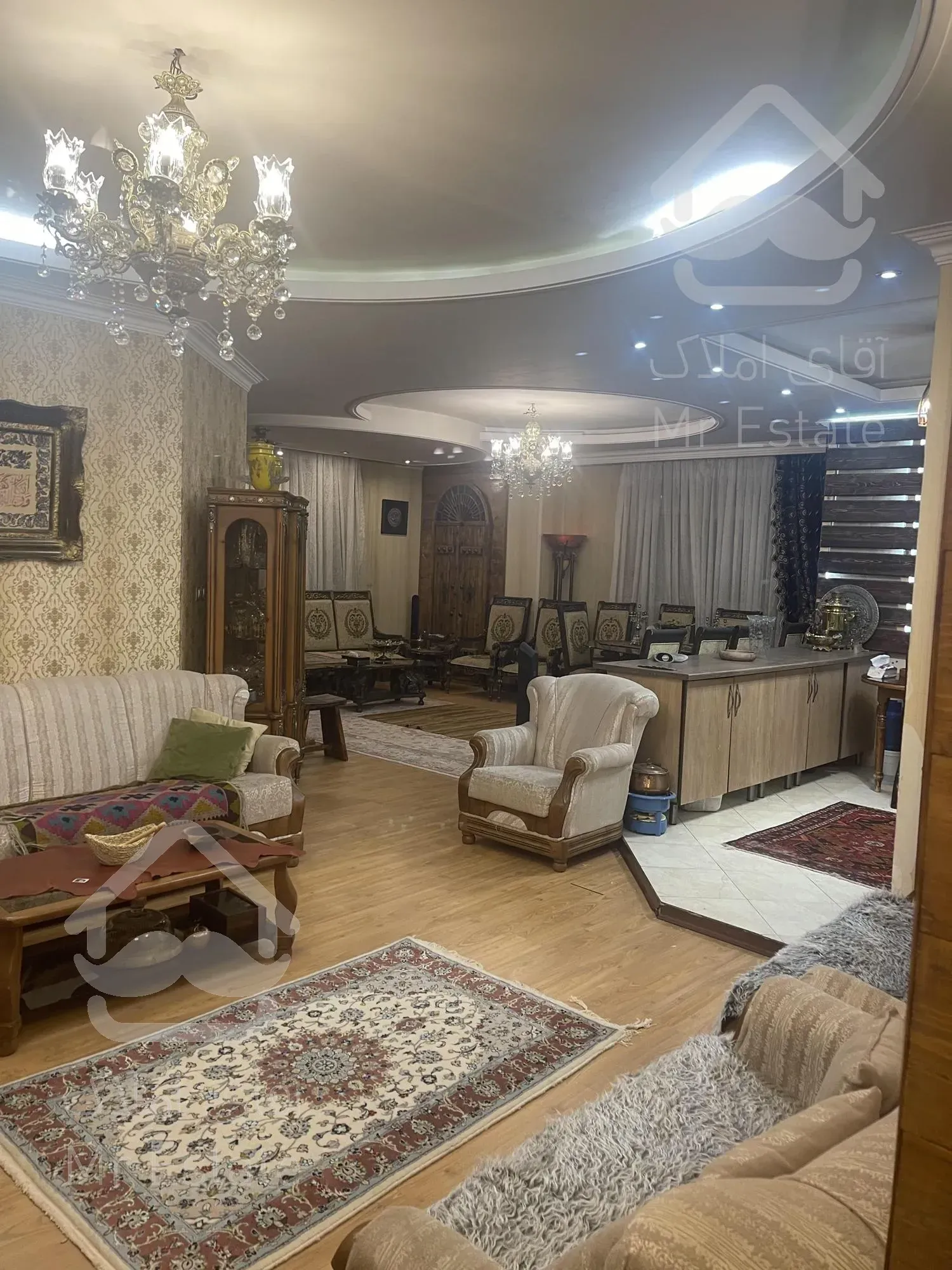 آپارتمان 100متری ولیعصر